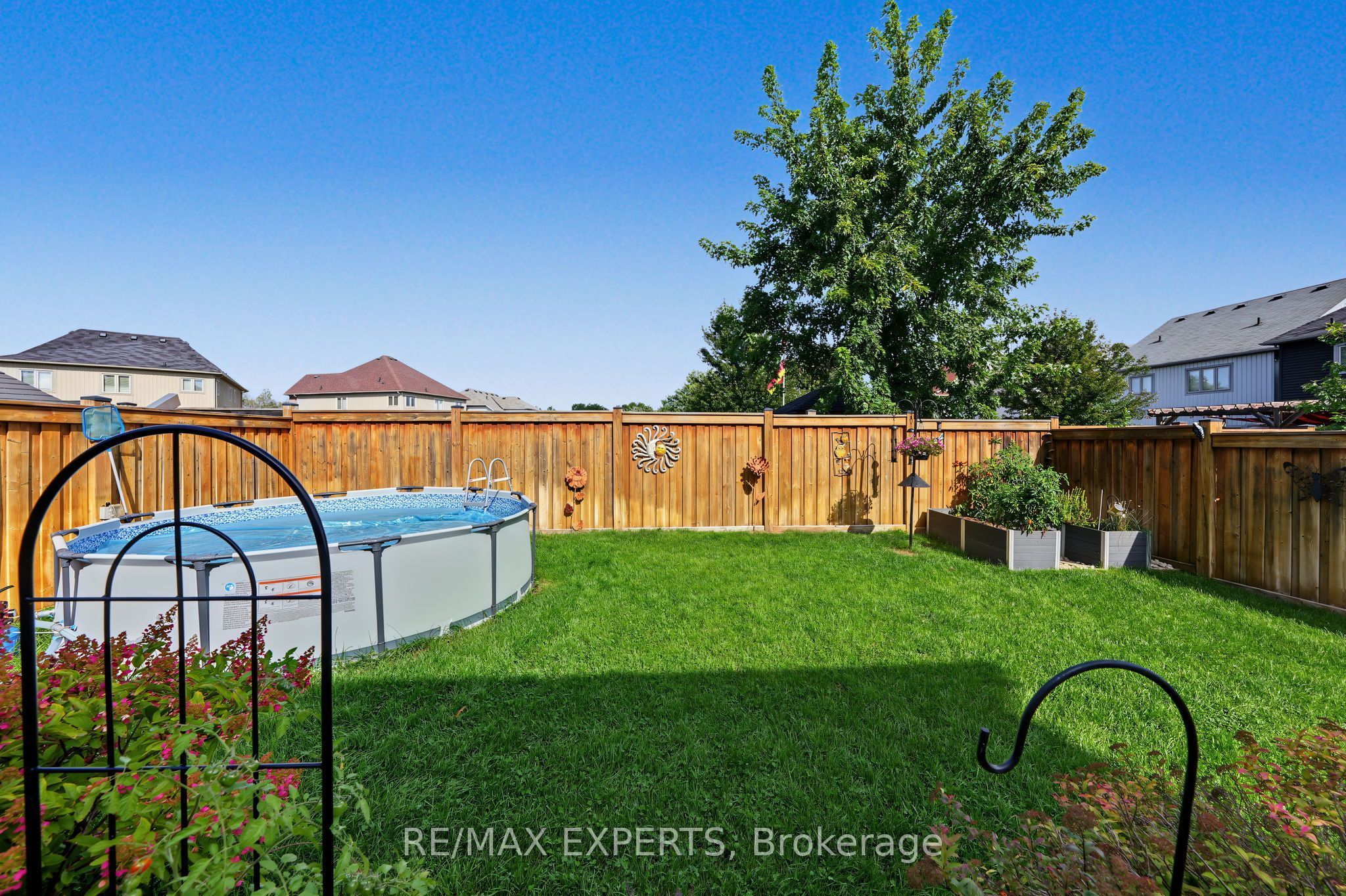 18 Arnold Crescent Property Photo 36