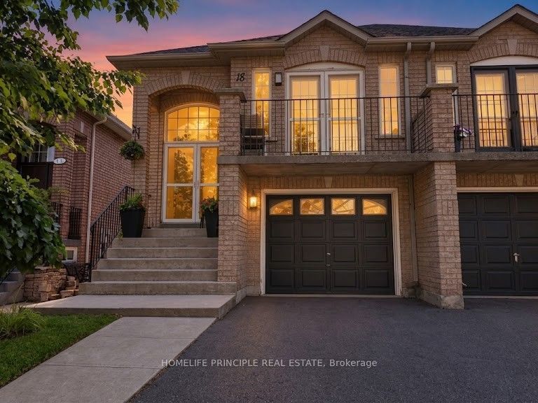 18 D'Amato Crescent E Property Photo 1
