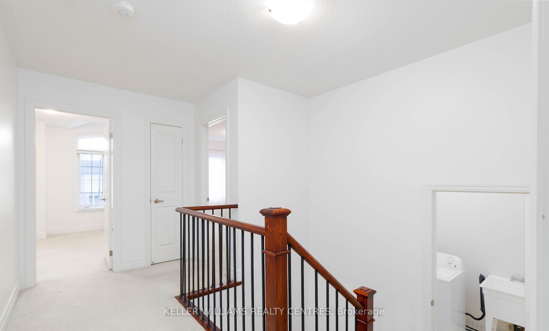 18 Hutton Crescent Property Photo 9