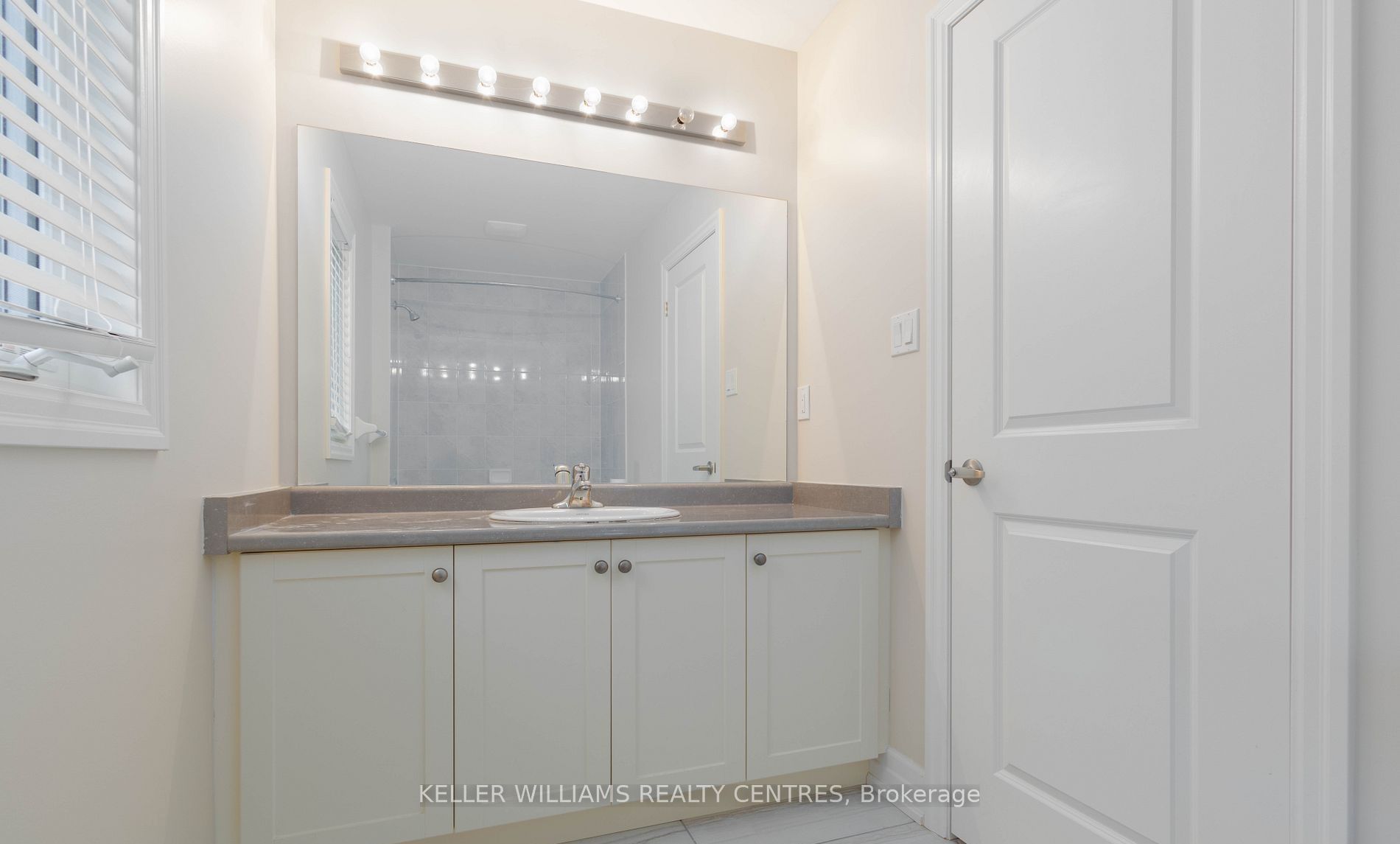 18 Hutton Crescent Property Photo 16