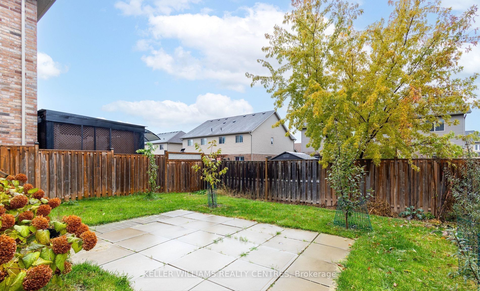 18 Hutton Crescent Property Photo 31