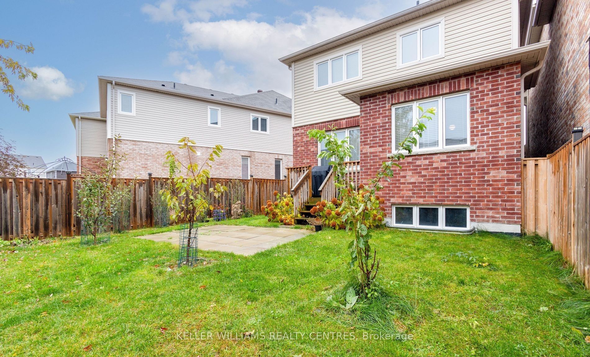 18 Hutton Crescent Property Photo 32