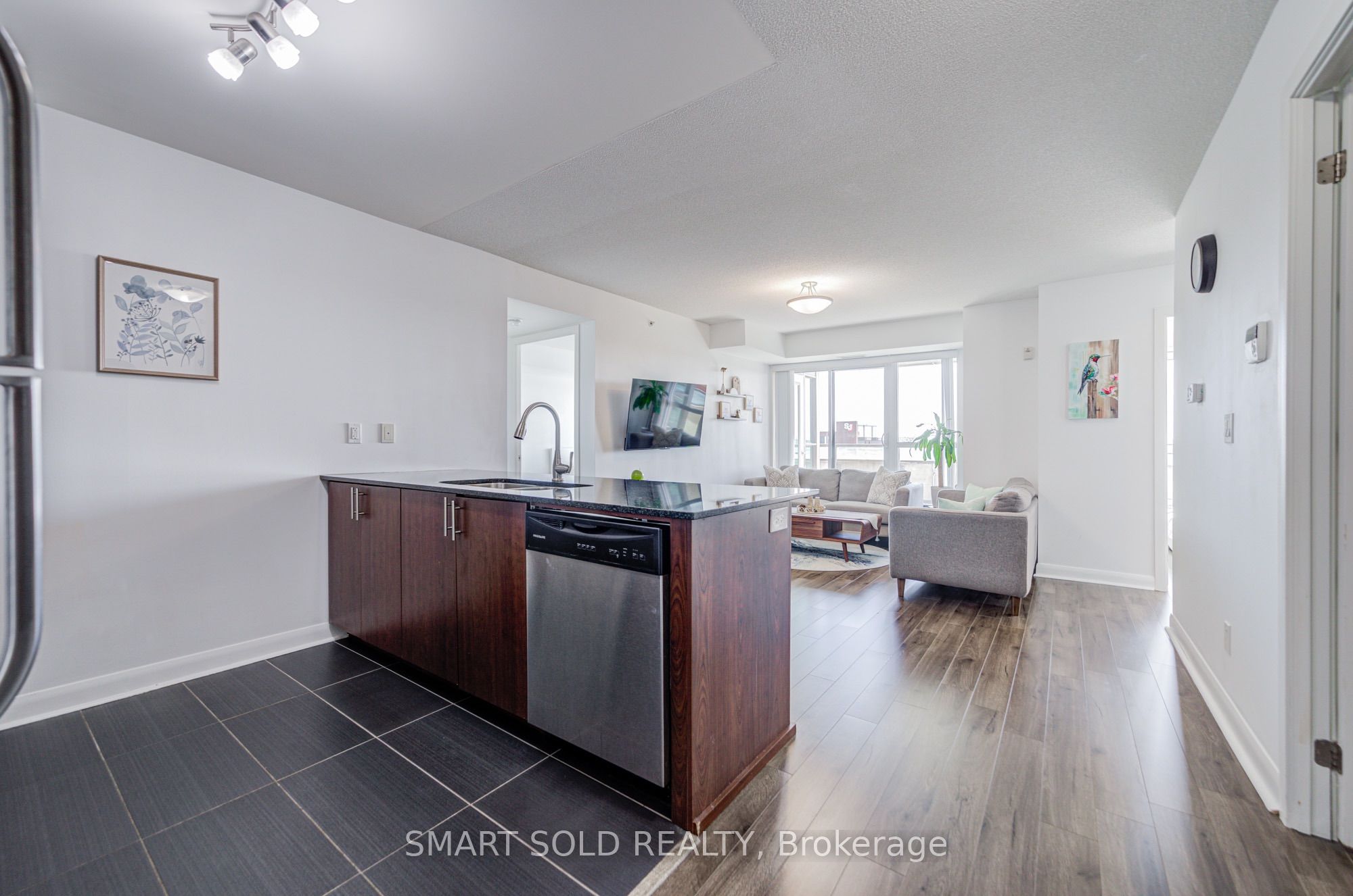 75 Norman Bethune Avenue 309 Property Photo 8