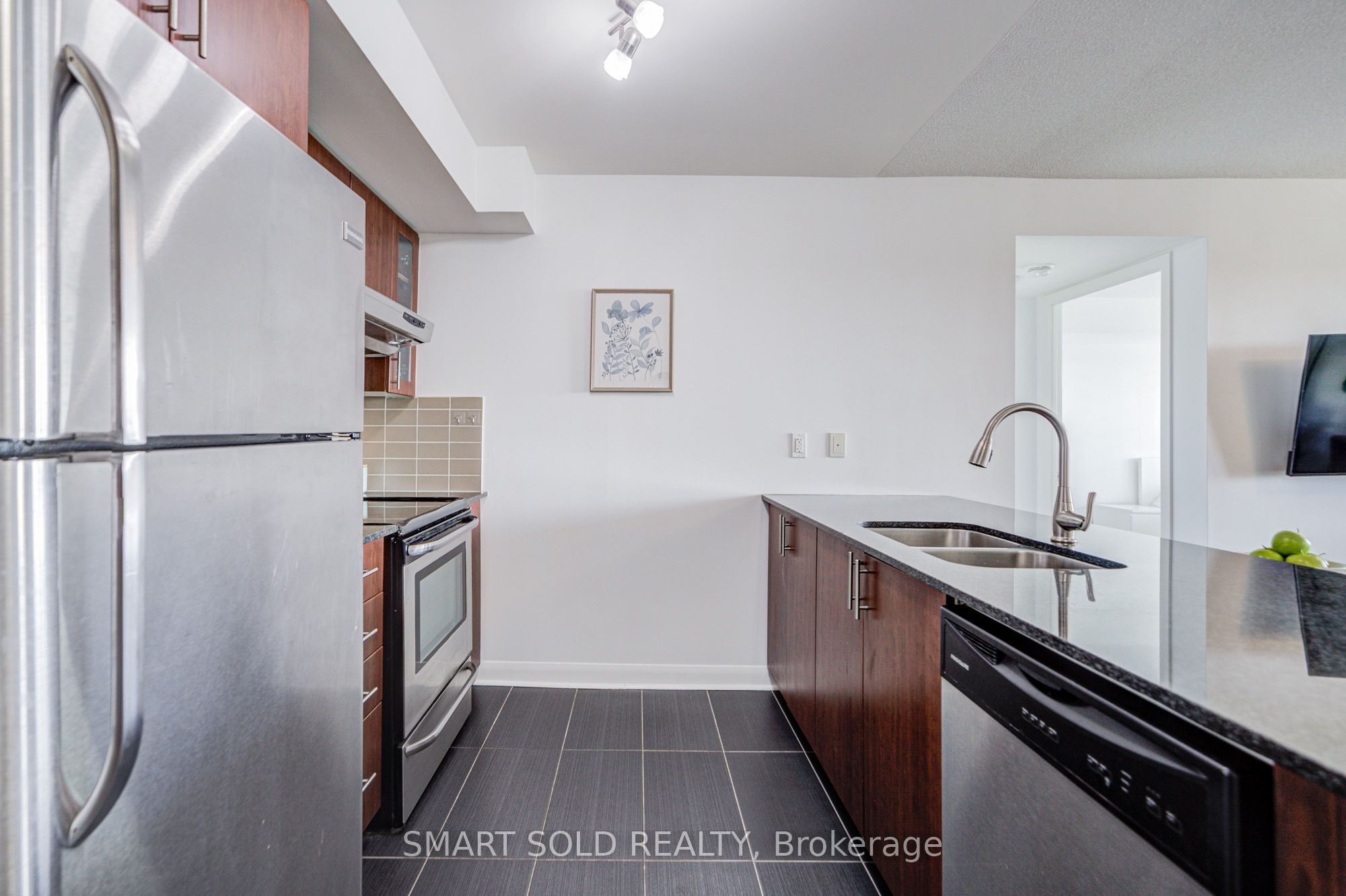 75 Norman Bethune Avenue 309 Property Photo 9