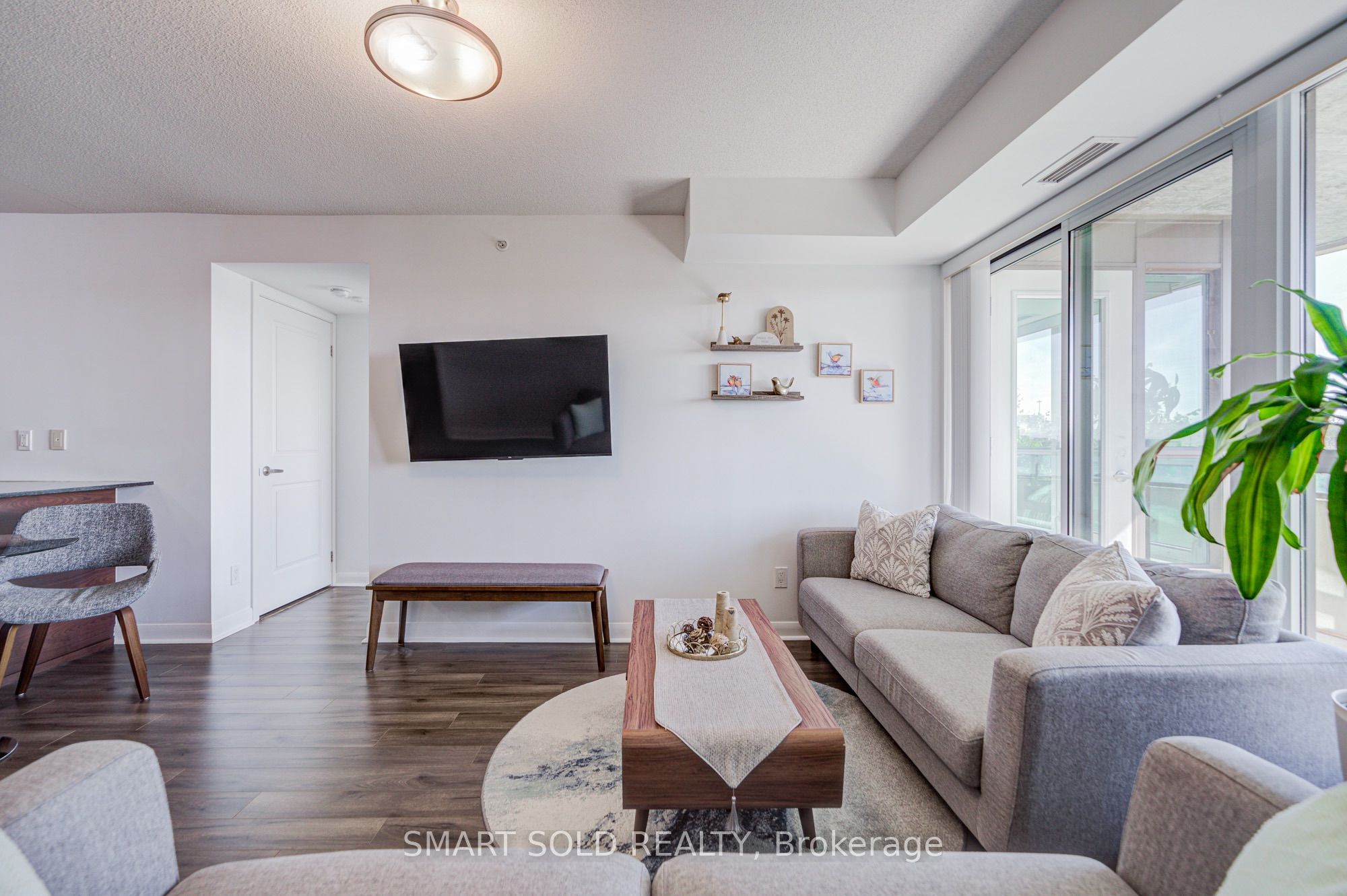 75 Norman Bethune Avenue 309 Property Photo 17