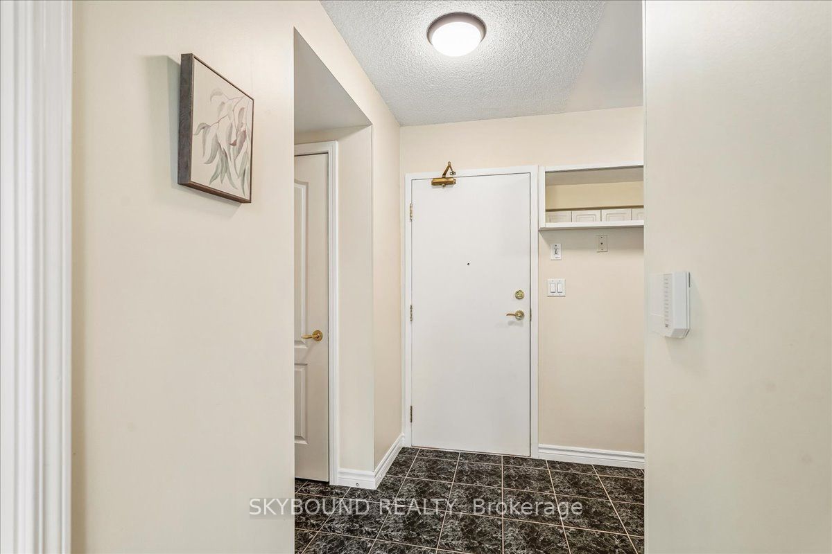 745 New Westminster Drive 308 Property Photo 6