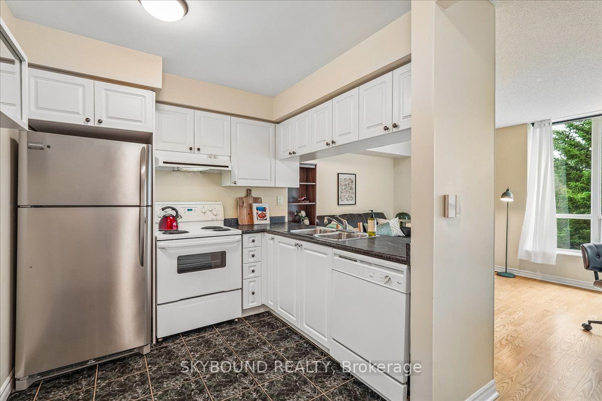 745 New Westminster Drive 308 Property Photo 8