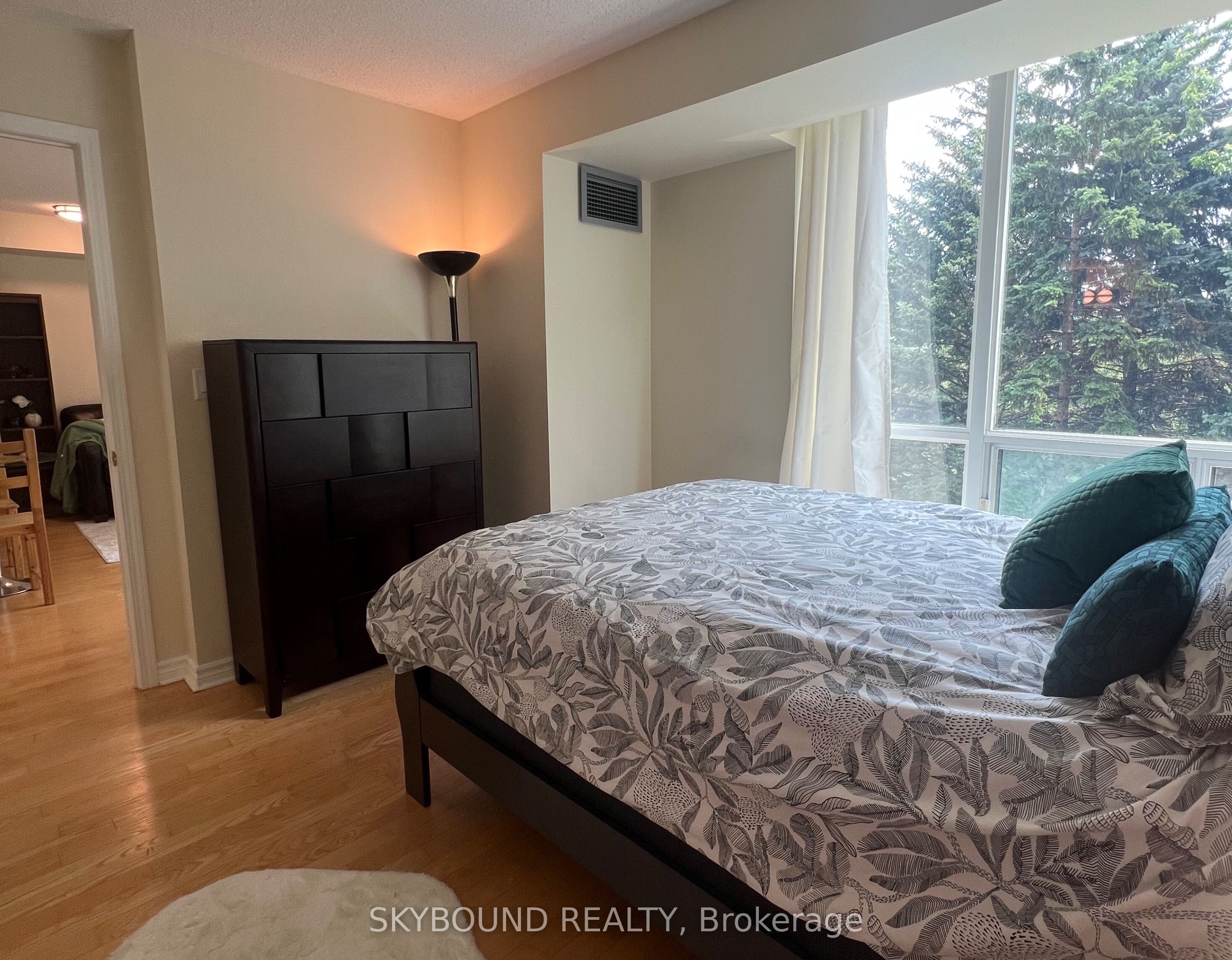 745 New Westminster Drive 308 Property Photo 23