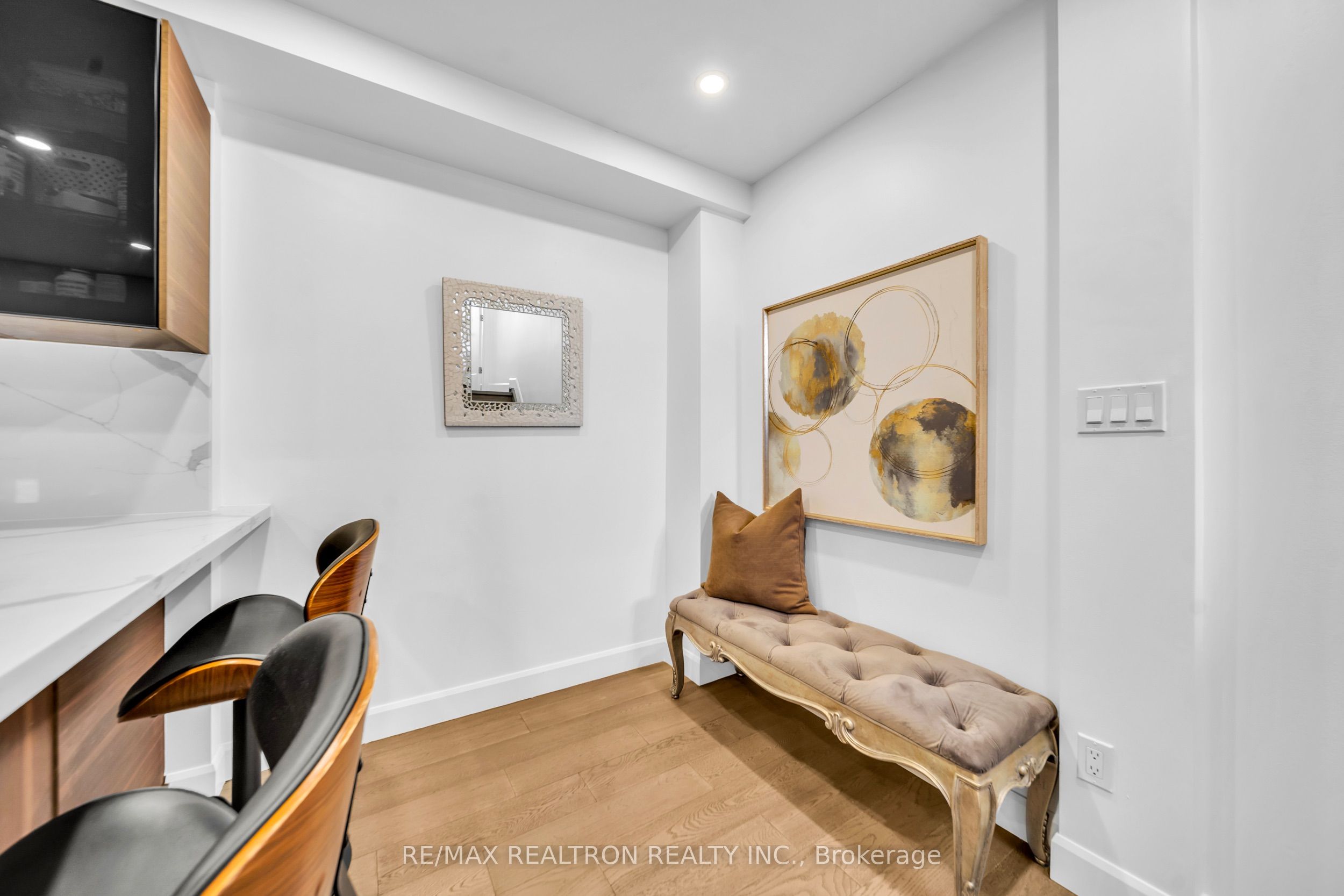 297 Milestone Crescent Property Photo 11