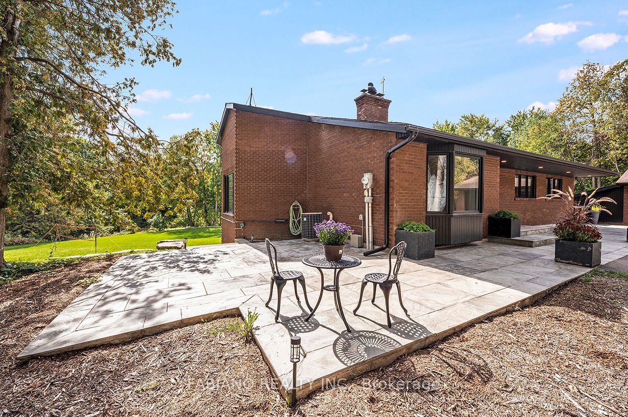 4767 14th Line Property Photo 38