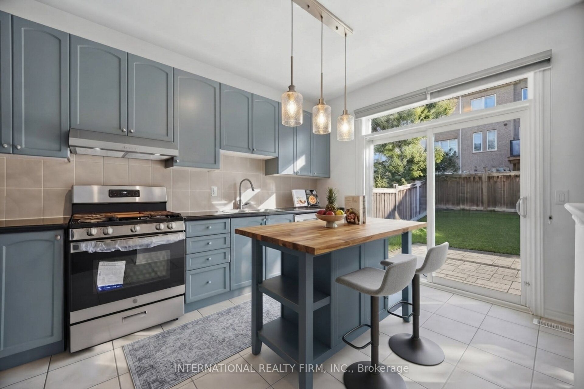 11 Lady Gwillim Avenue Property Photo 11