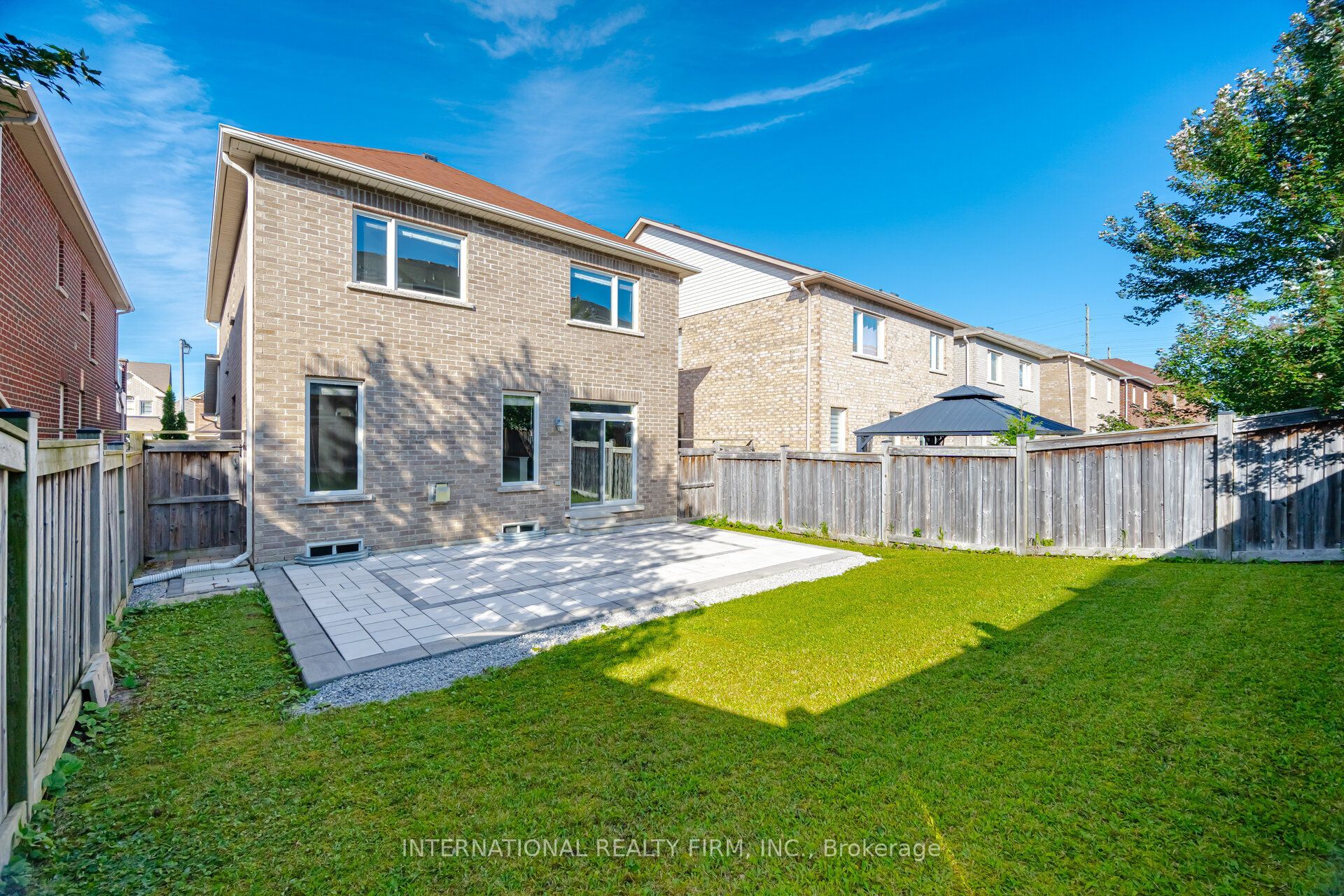 11 Lady Gwillim Avenue Property Photo 32