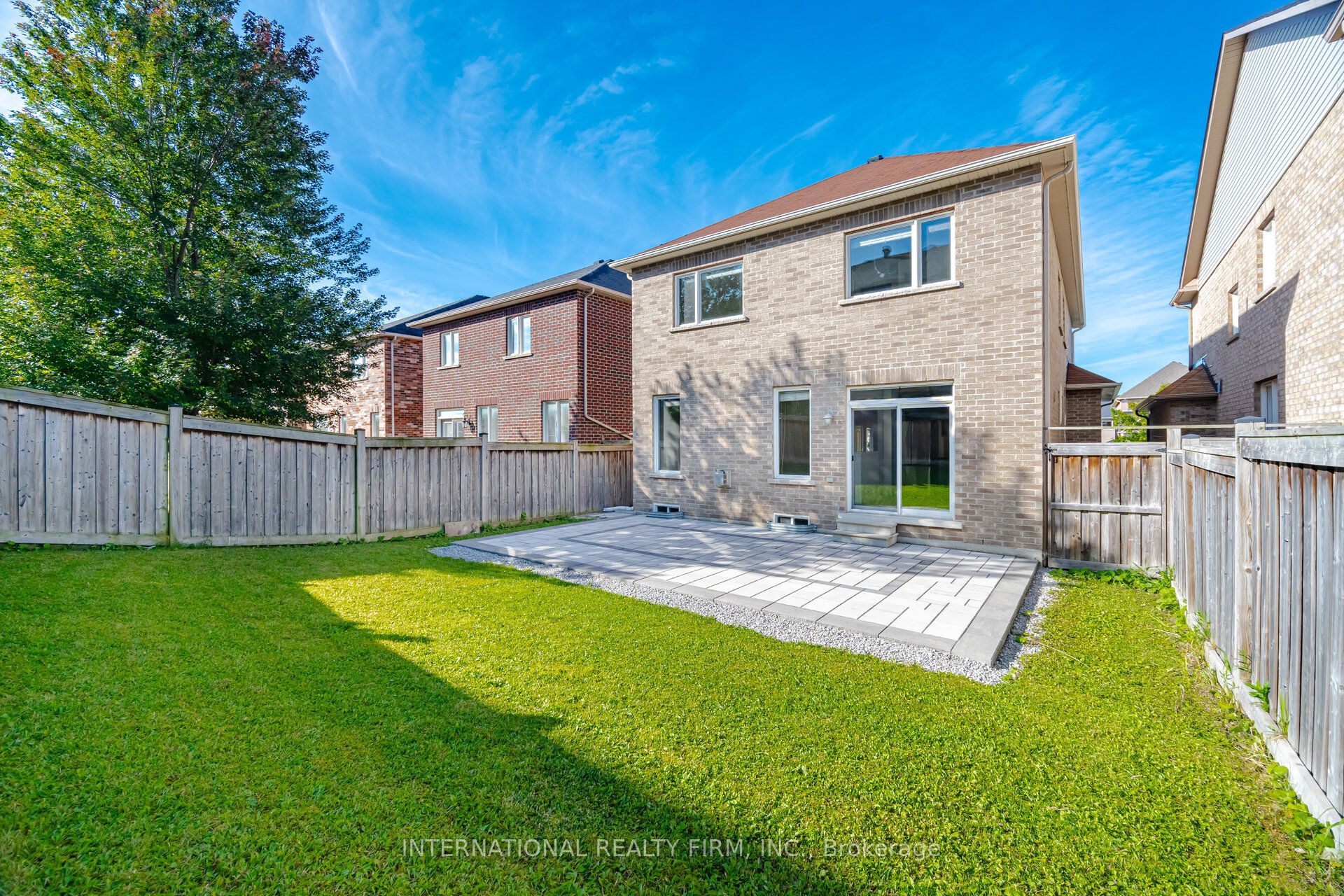 11 Lady Gwillim Avenue Property Photo 33