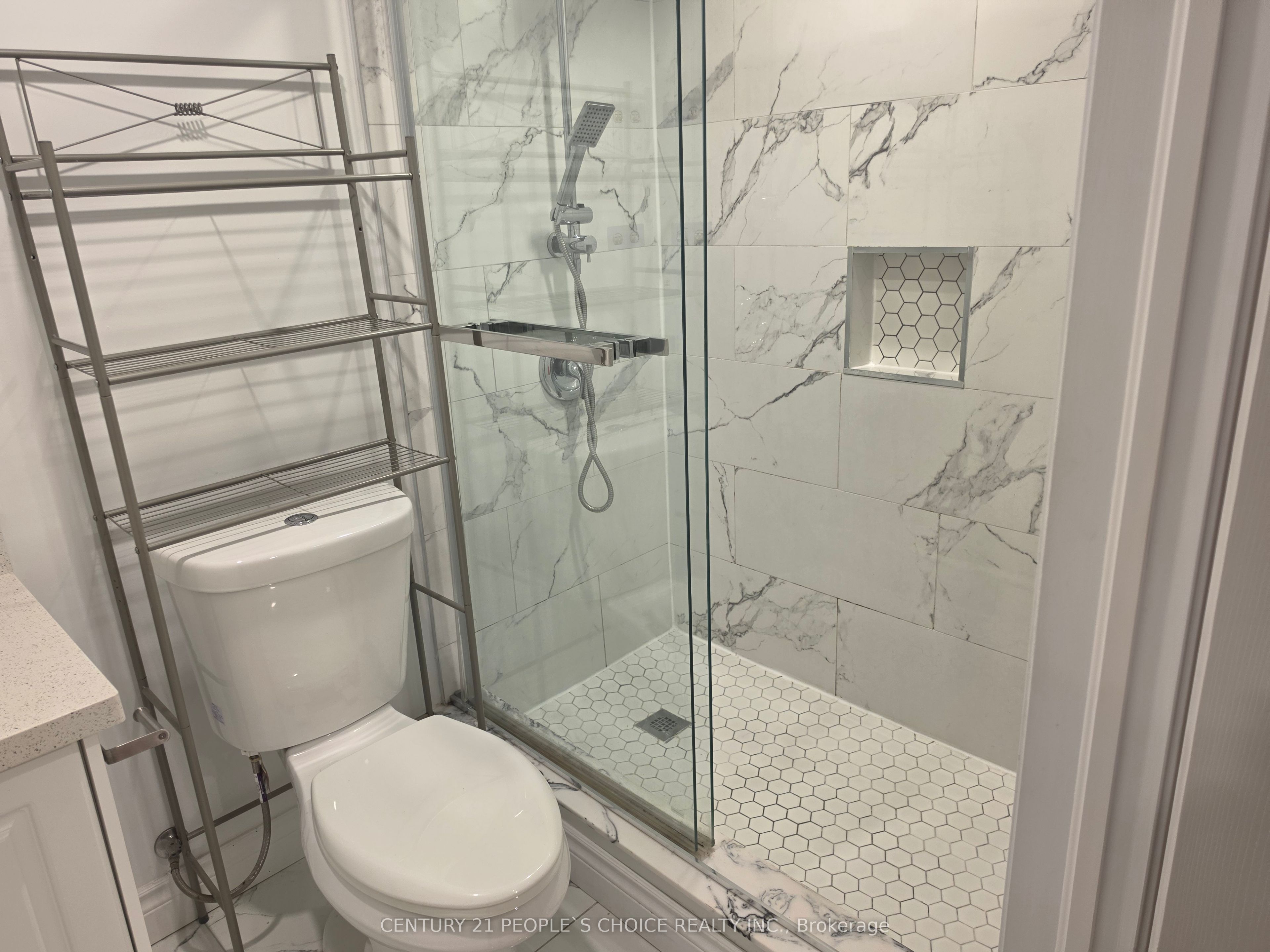 320 Ravineview Drive 3 Property Photo 22