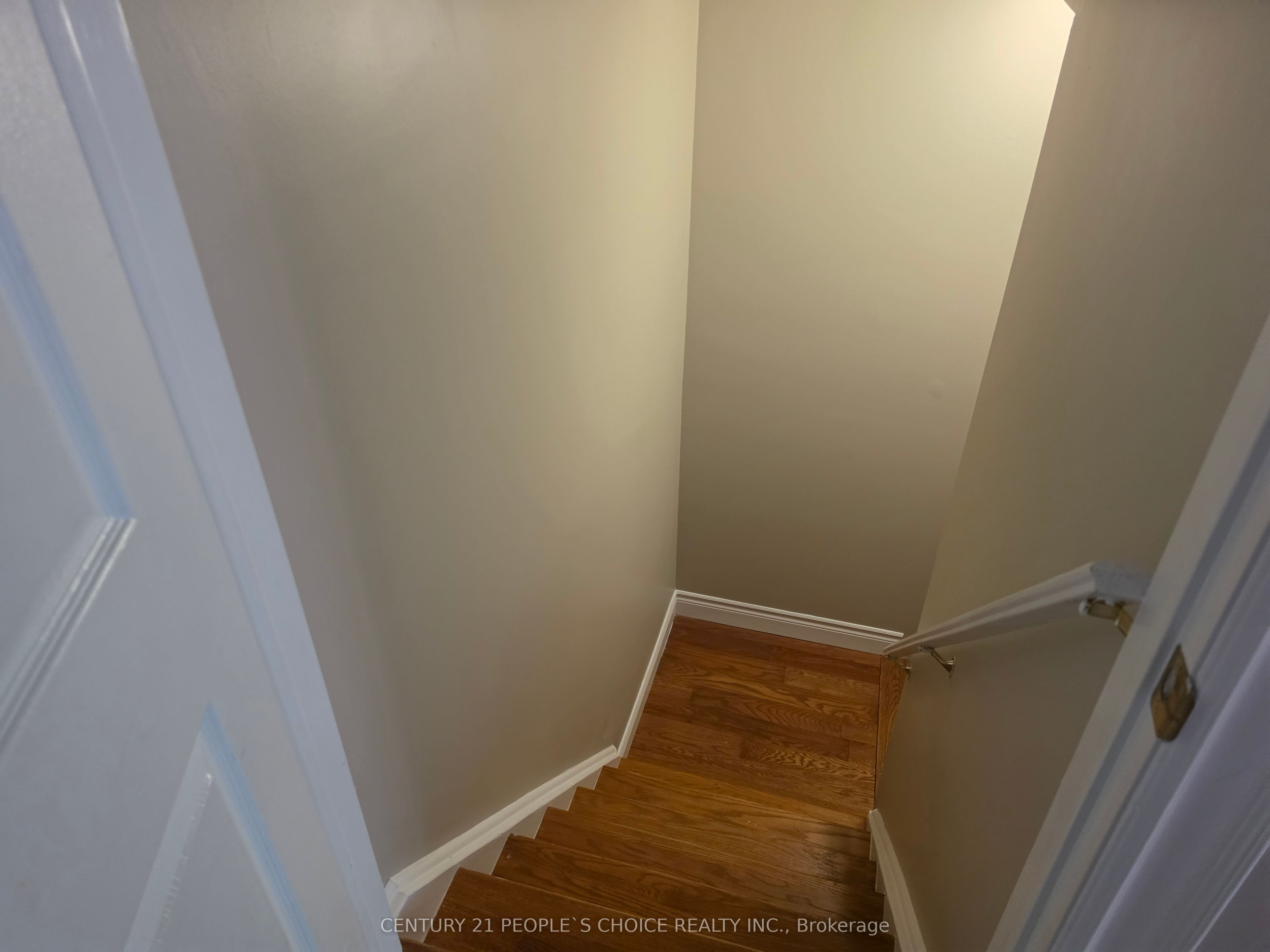 320 Ravineview Drive 3 Property Photo 25