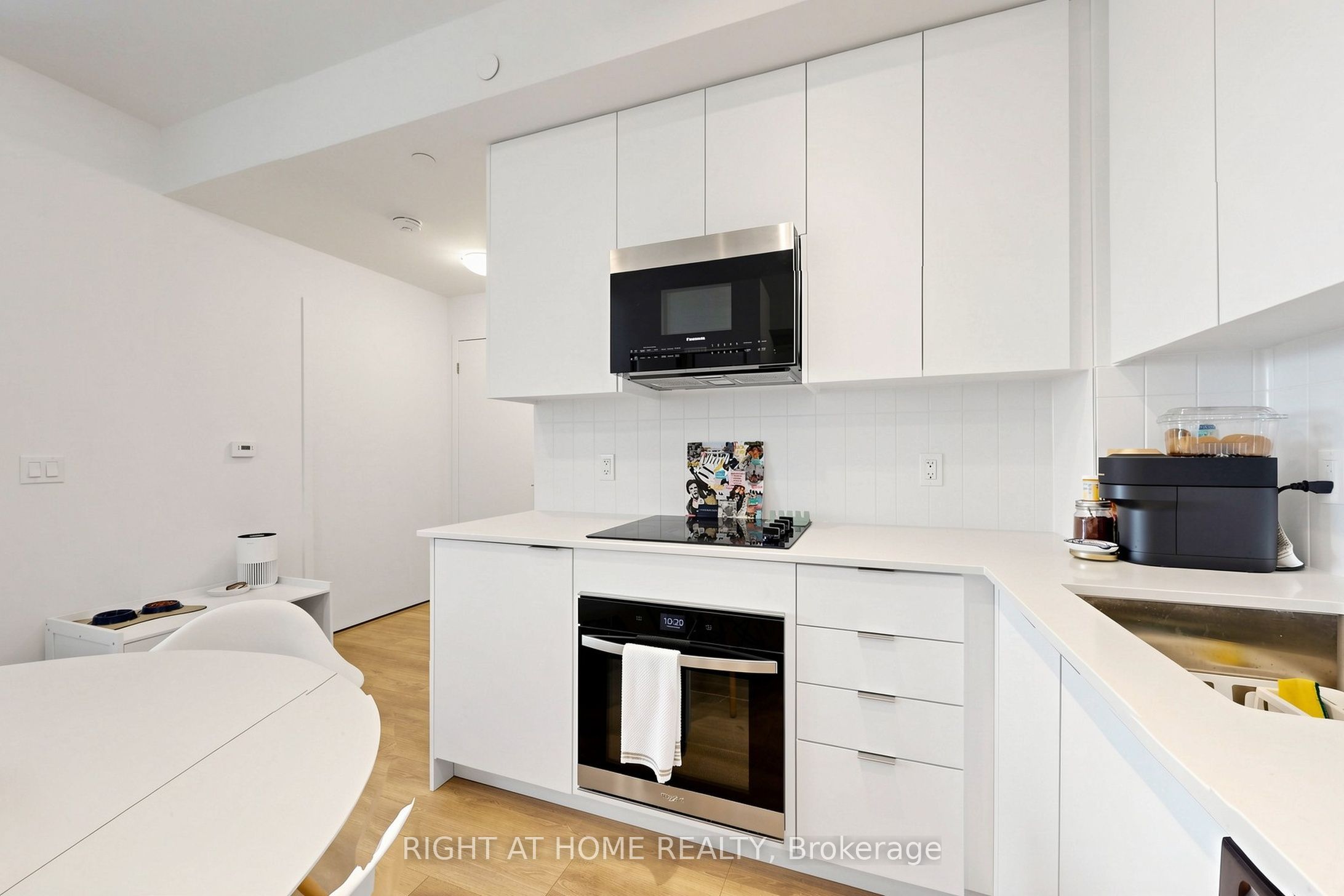 474 Caldari Road 909 Property Photo 14
