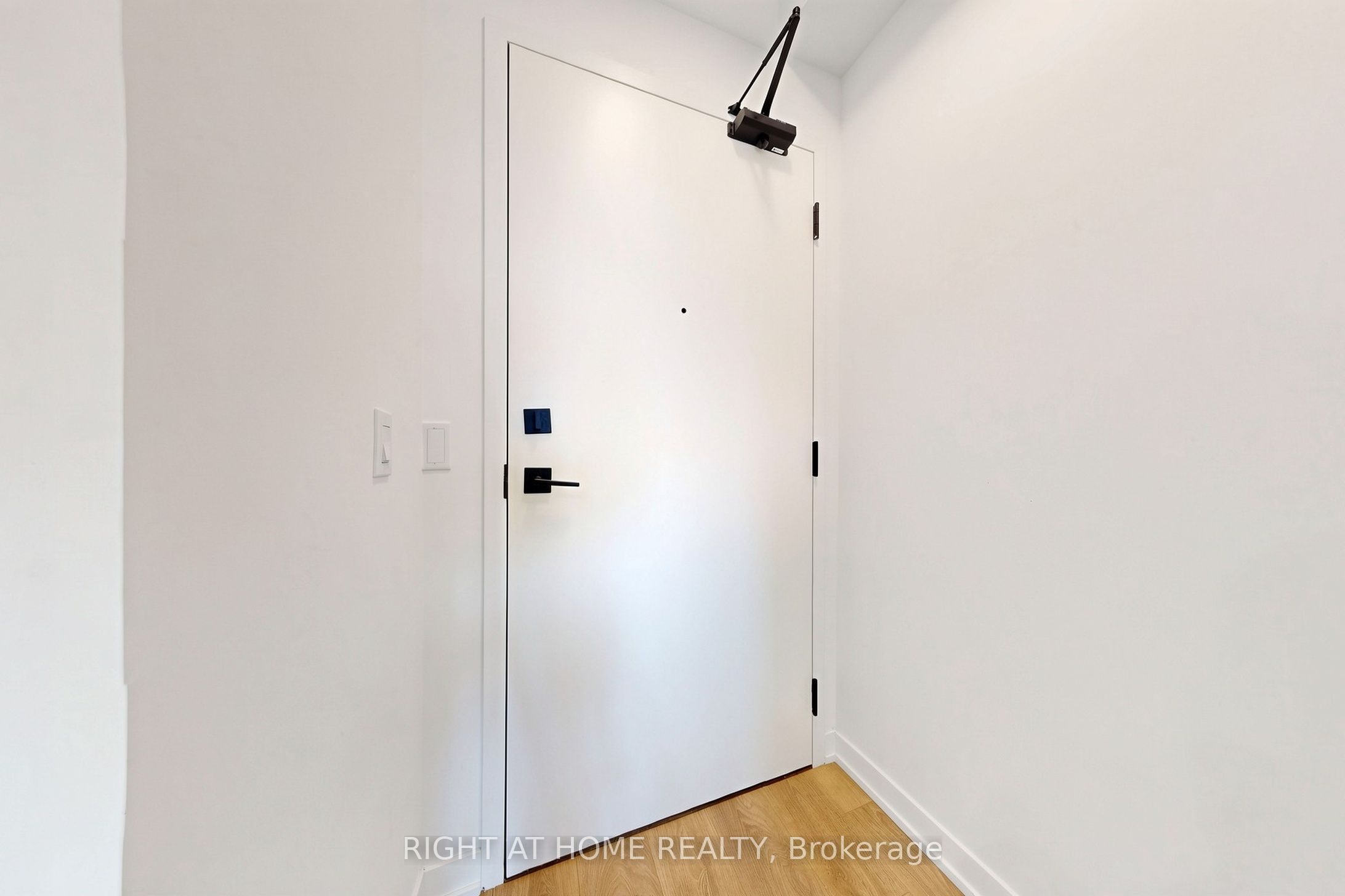 474 Caldari Road 909 Property Photo 33