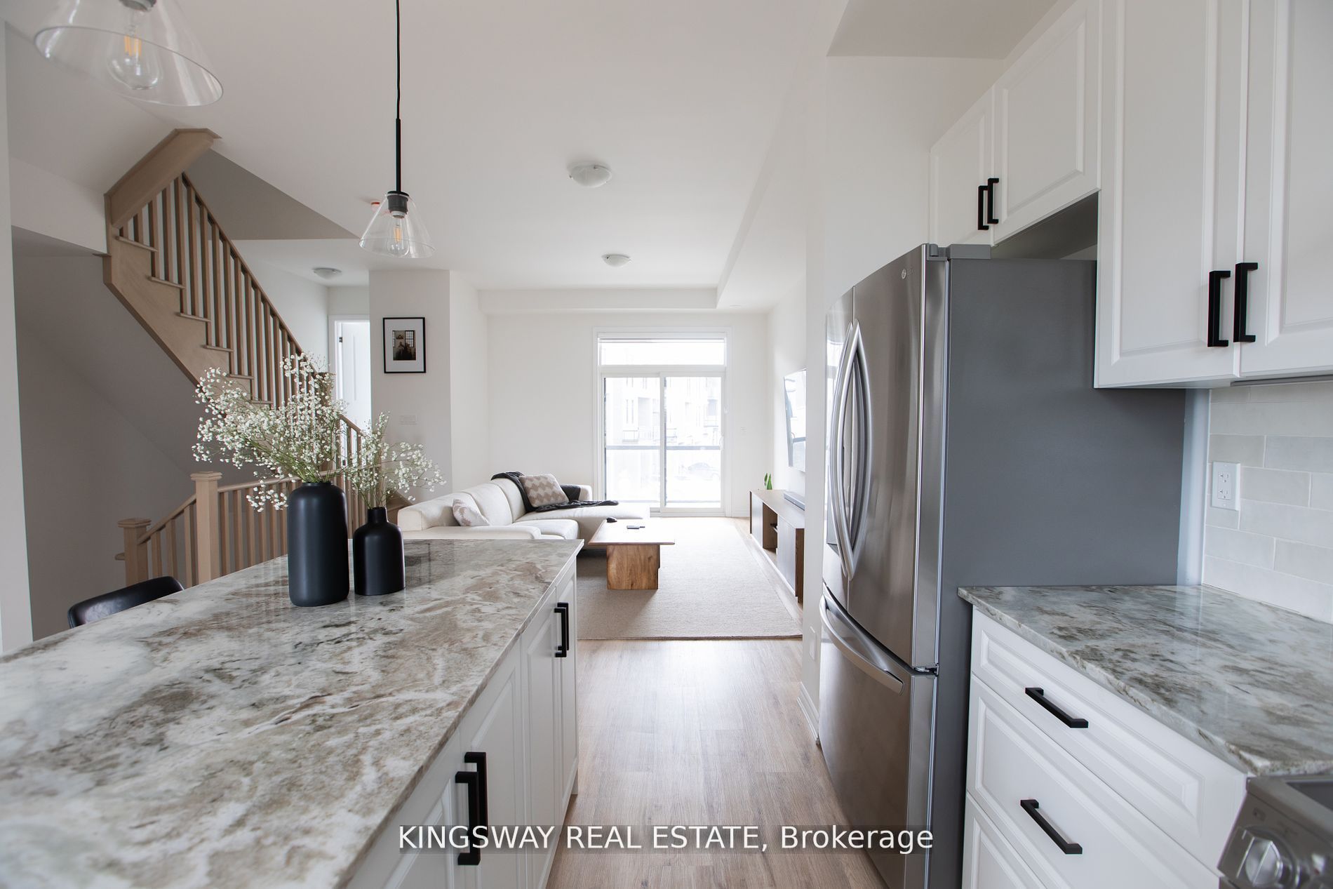 27 Paradox Street Property Photo 2