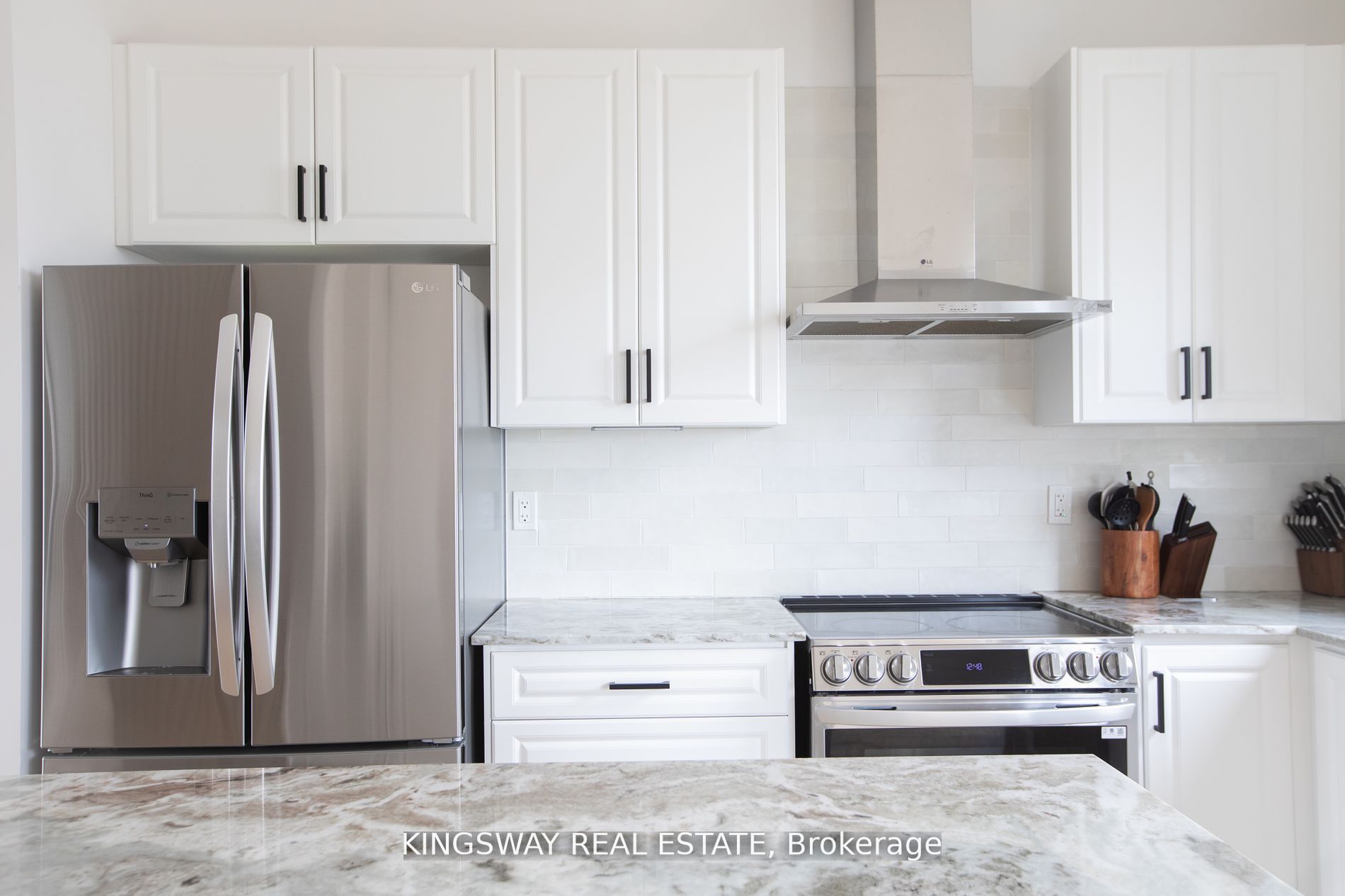 27 Paradox Street Property Photo 11