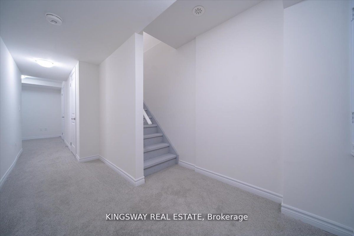 27 Paradox Street Property Photo 25
