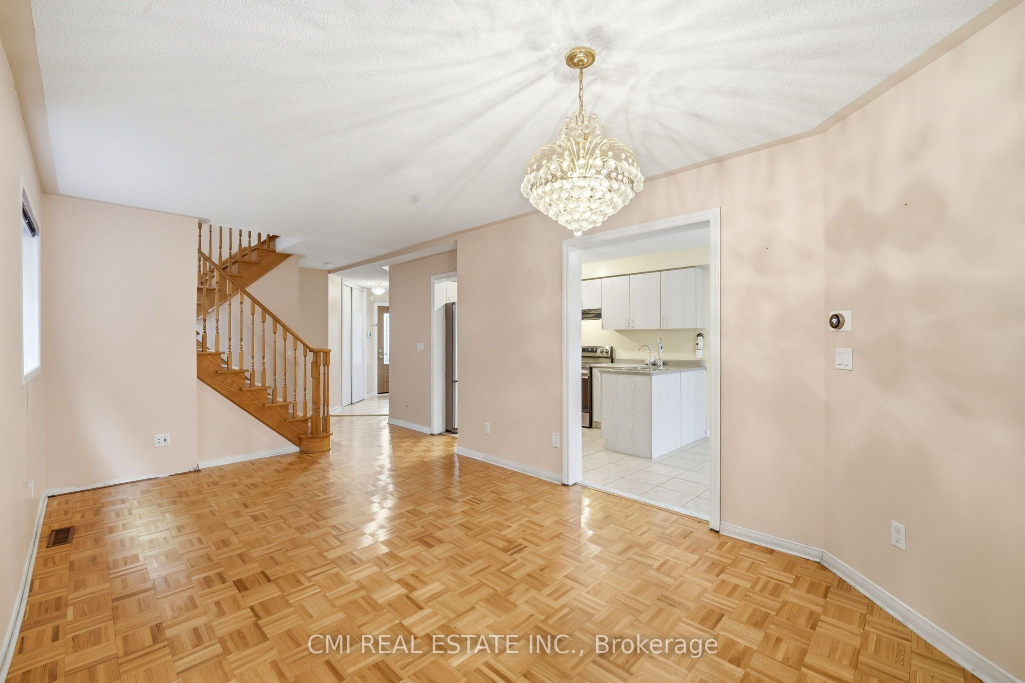 8555 Martin Grove Road Property Photo 4