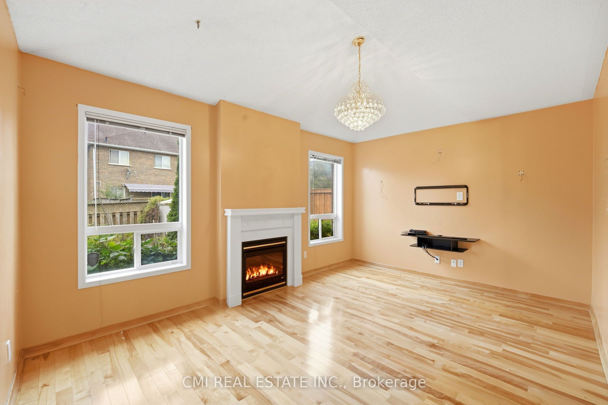 8555 Martin Grove Road Property Photo 7