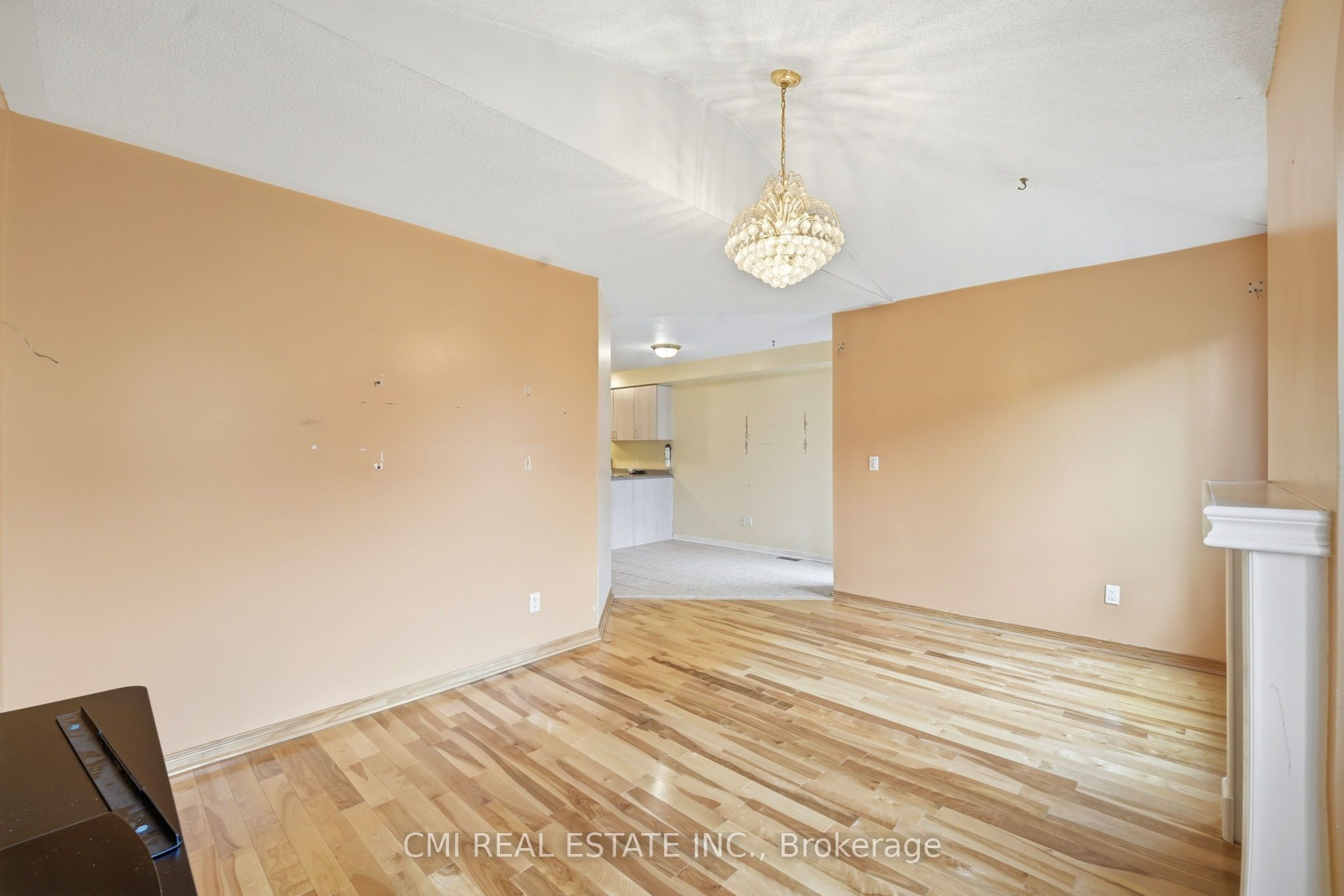 8555 Martin Grove Road Property Photo 16