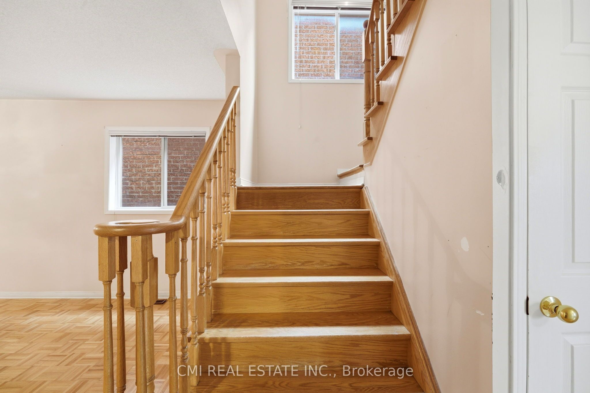 8555 Martin Grove Road Property Photo 17