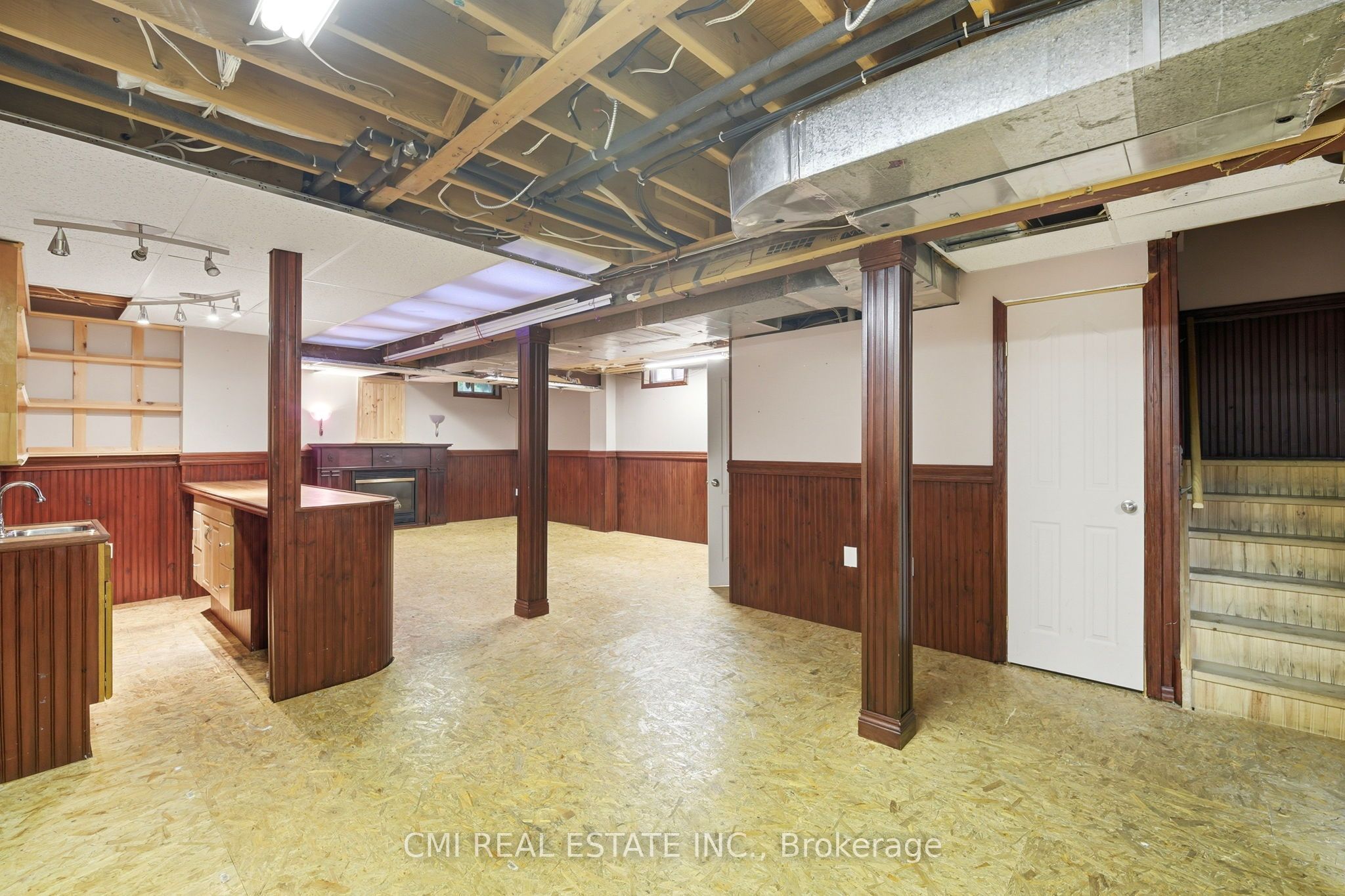 8555 Martin Grove Road Property Photo 39