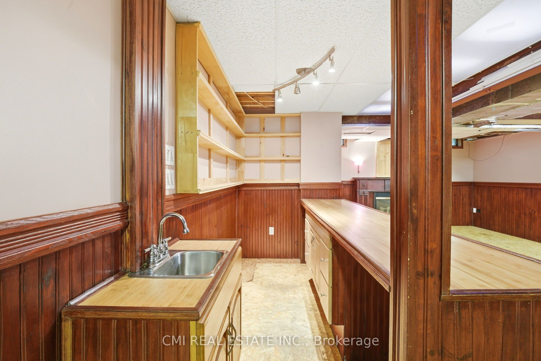 8555 Martin Grove Road Property Photo 40