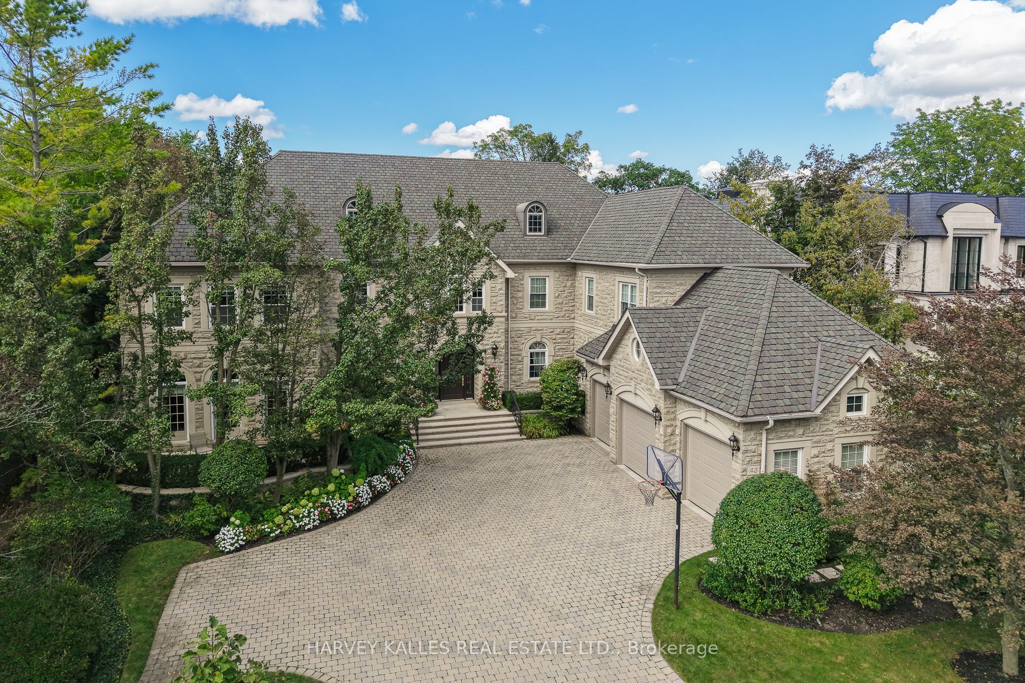 43 Thornbank Road Property Photo 1