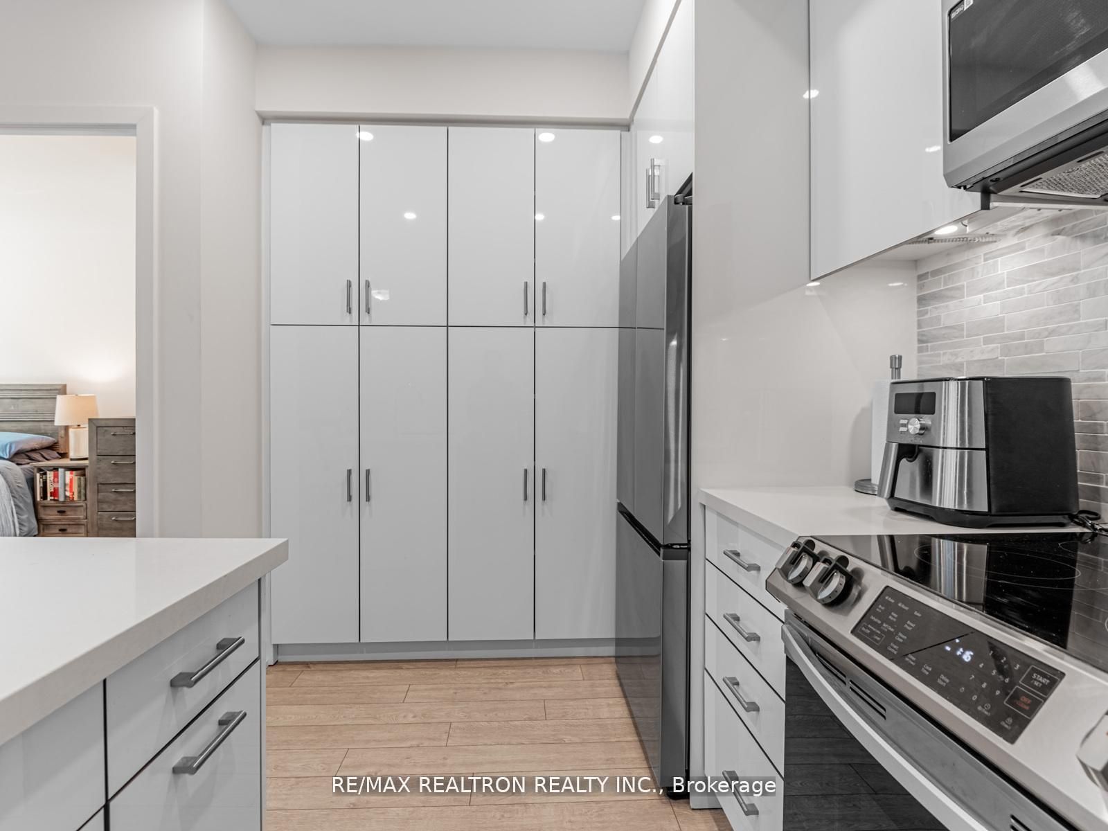 415 Sea Ray Avenue G13 Property Photo 8