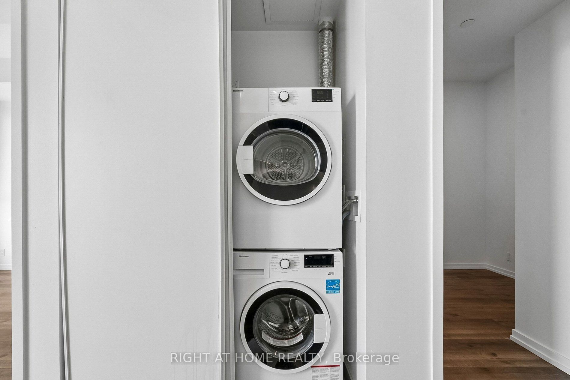 7890 Jane Street 1705 Property Photo 13