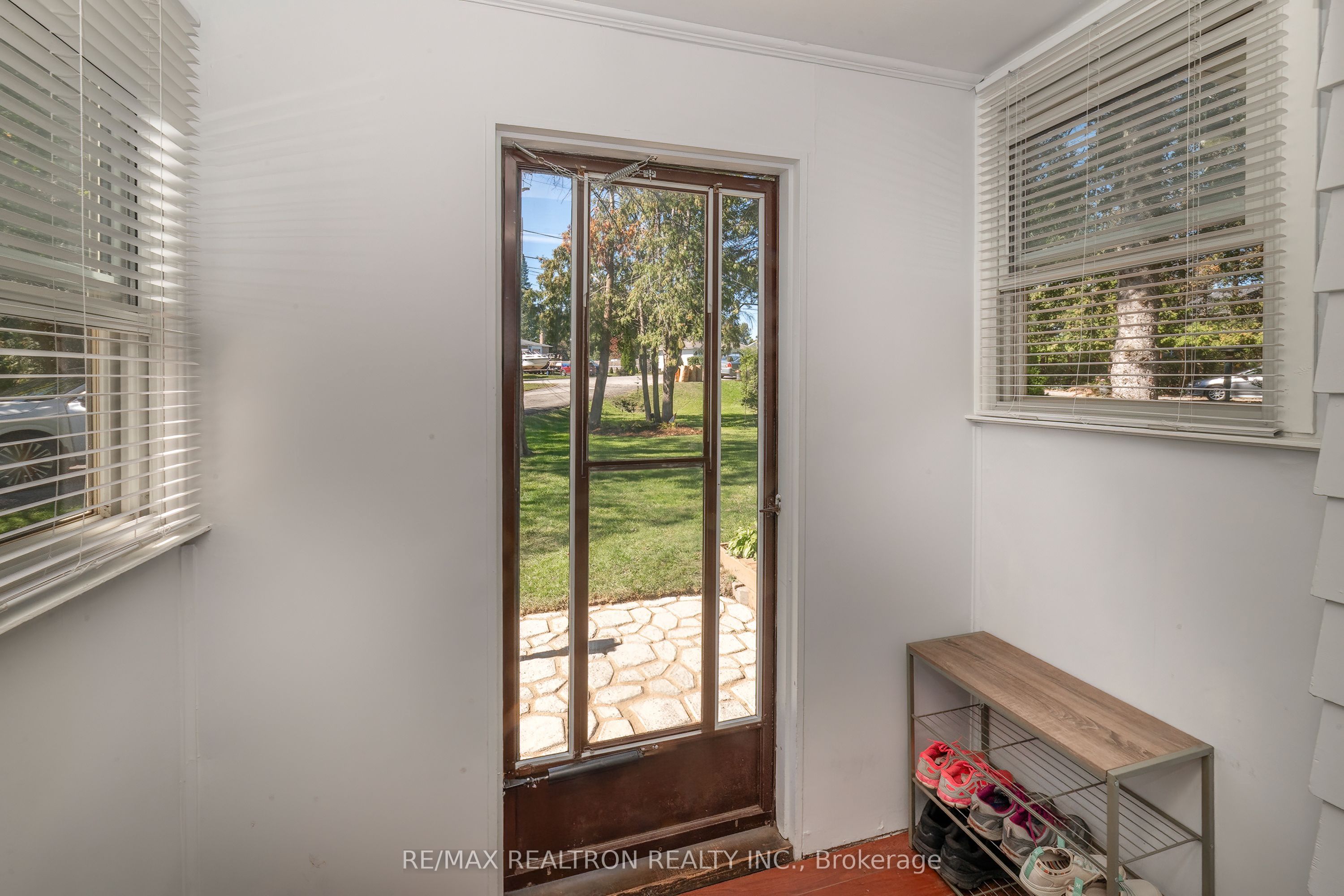 2010 Lea Road Property Photo 7