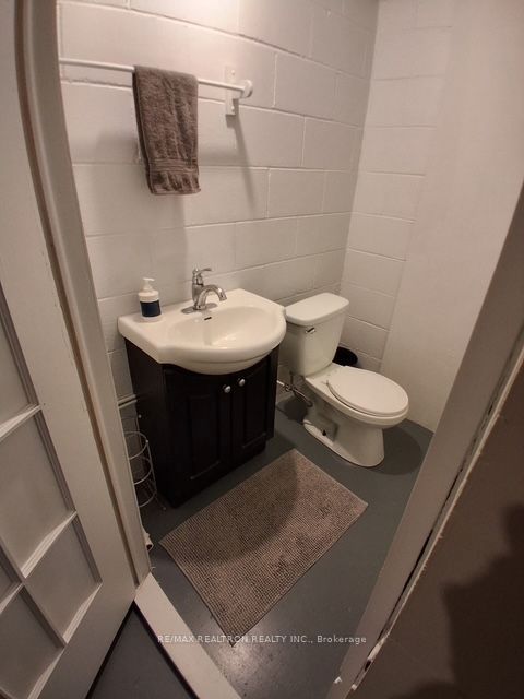 2010 Lea Road Property Photo 21