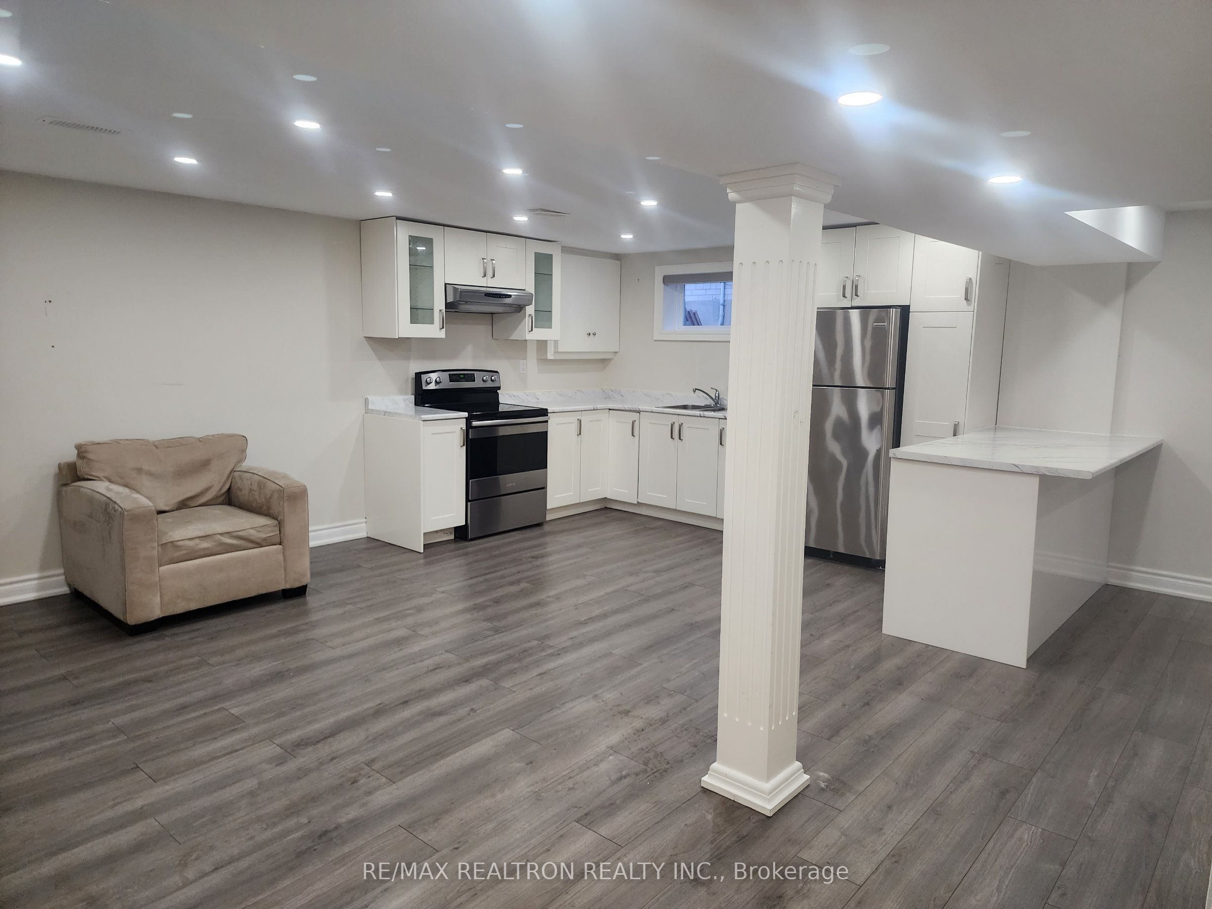 426 Crosby Avenue Basement Property Photo 1