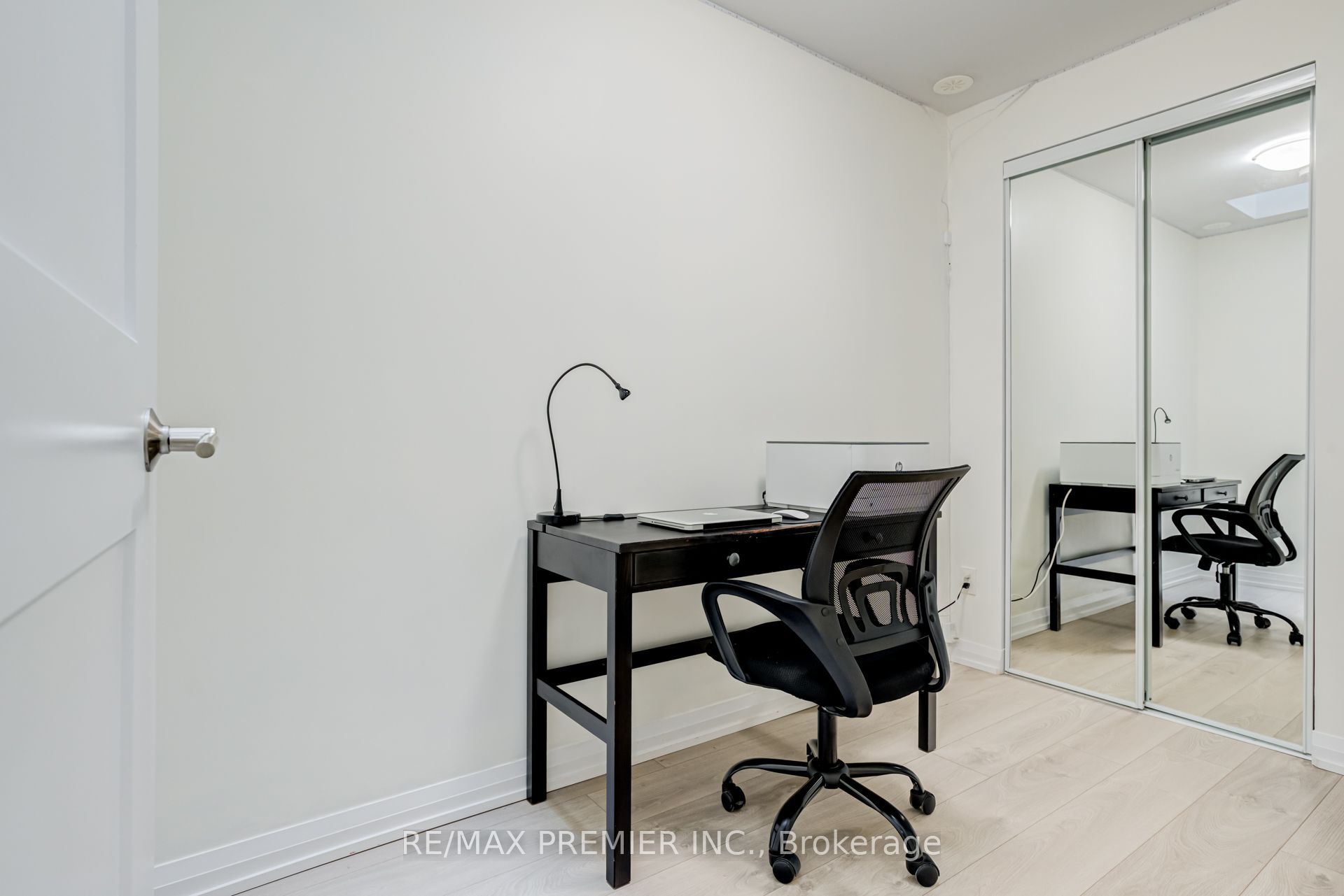1010 Portage Parkway Th 5 Property Photo 15