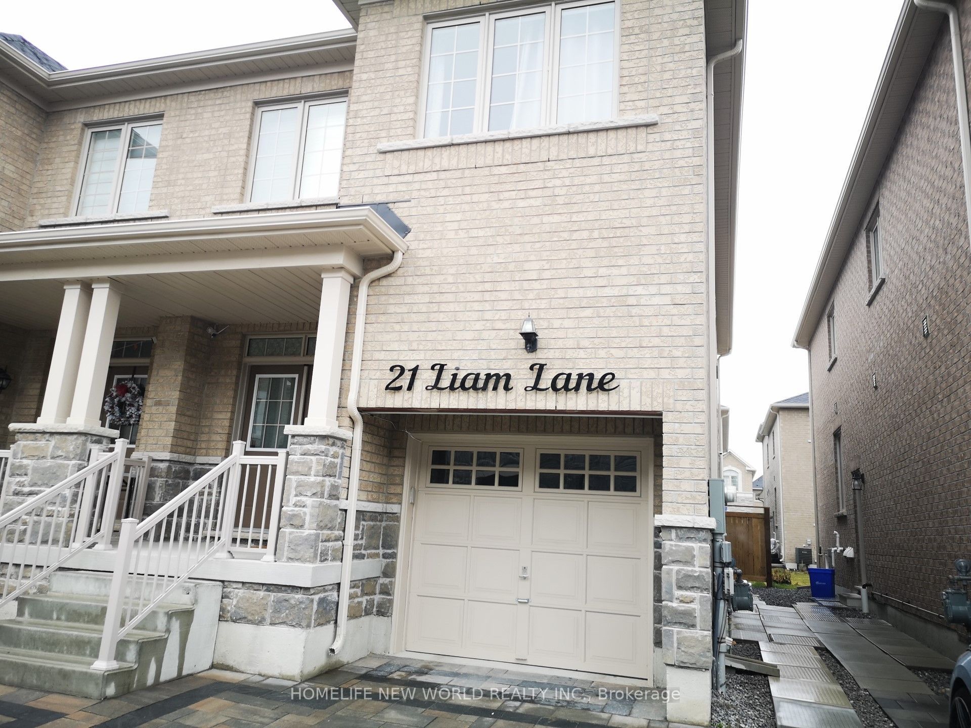 21 Liam Lane Property Photo 1