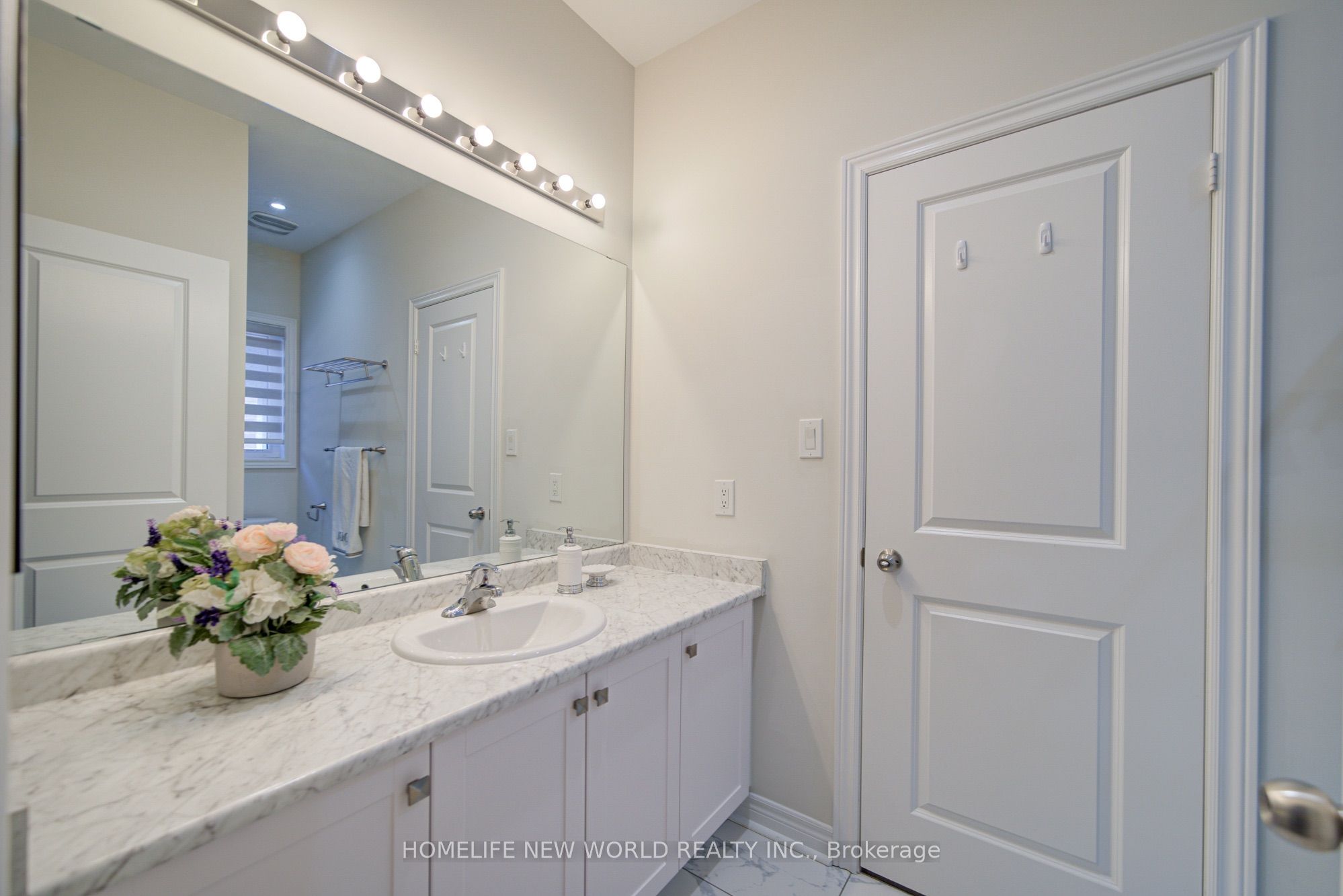 404 Baker Hill Boulevard Property Photo 33