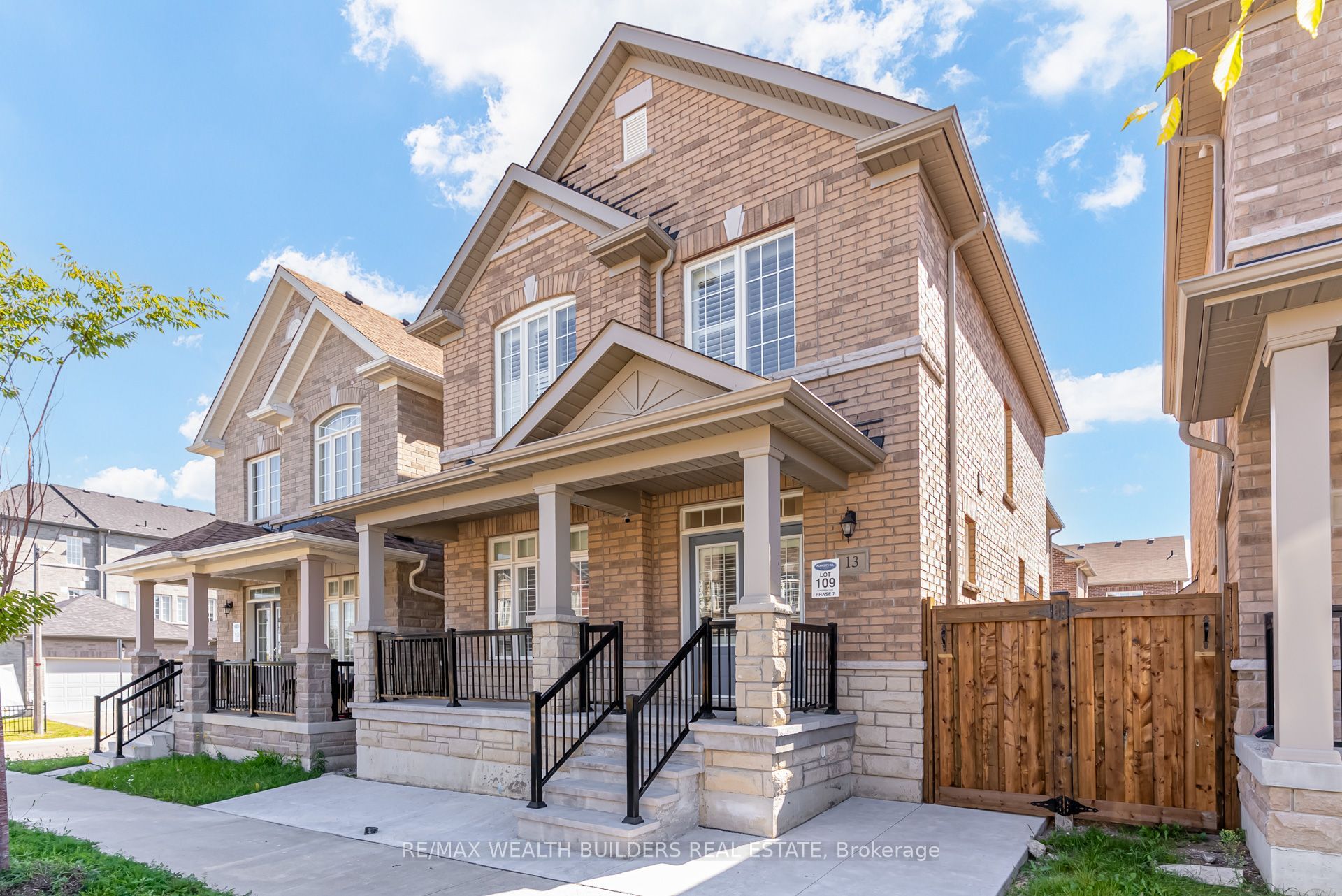 13 Waterleaf Road Property Photo 1