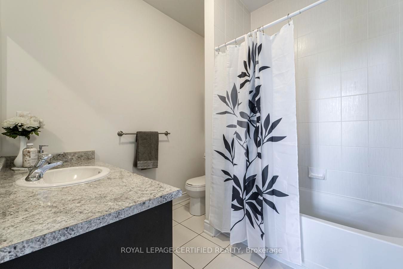 41 Danby Street Property Photo 32