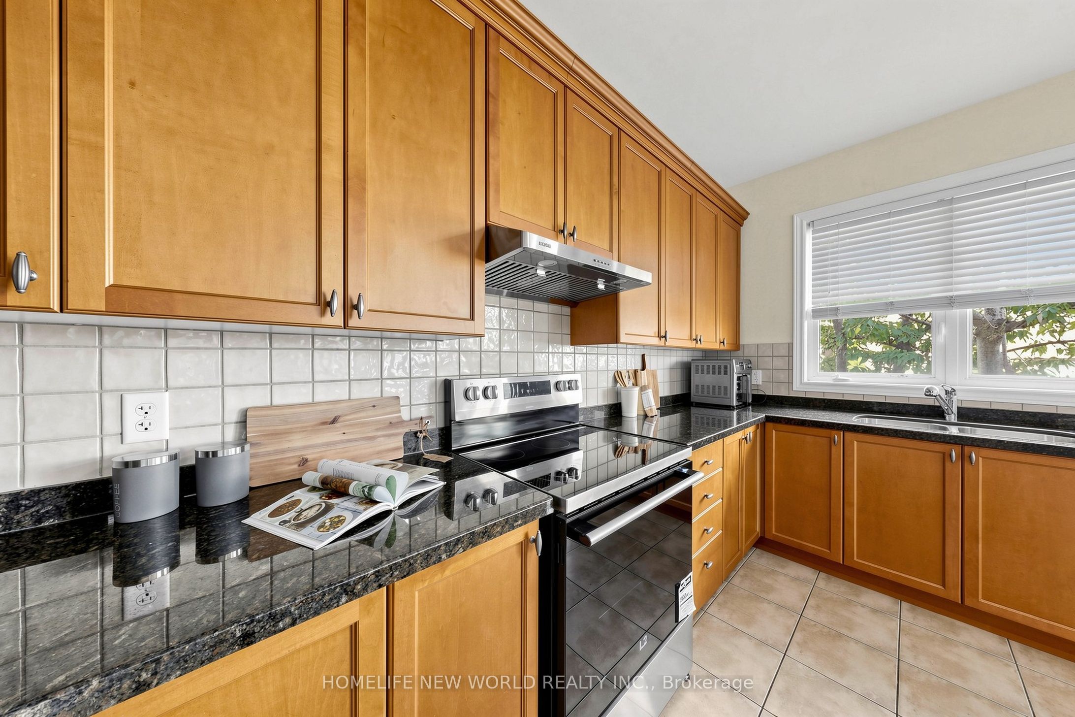 5 Rivington Avenue Property Photo 20