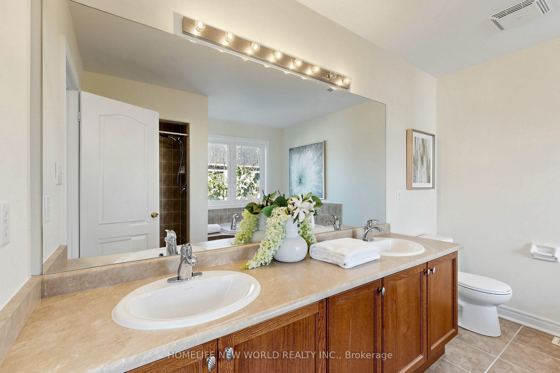5 Rivington Avenue Property Photo 32