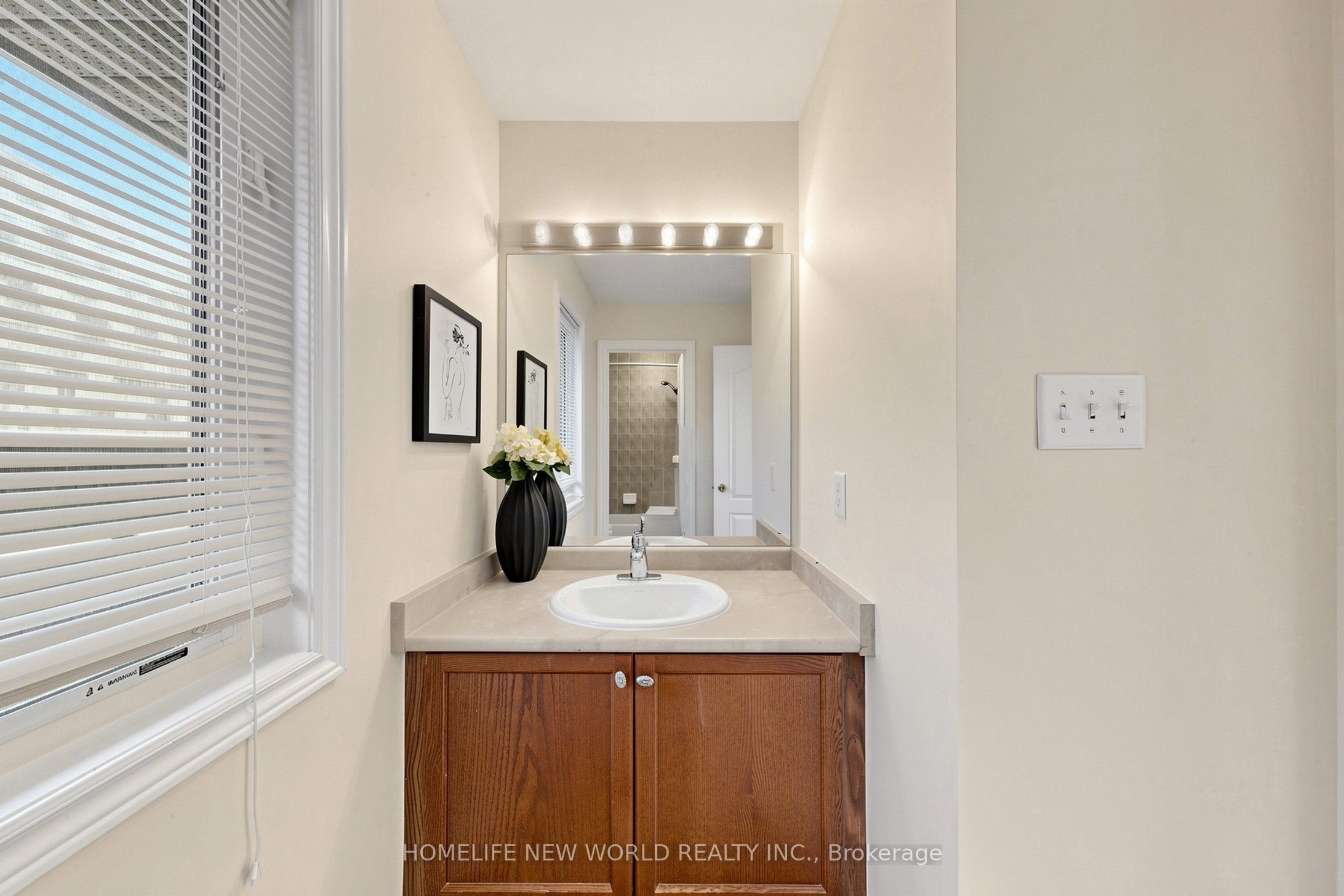 5 Rivington Avenue Property Photo 43