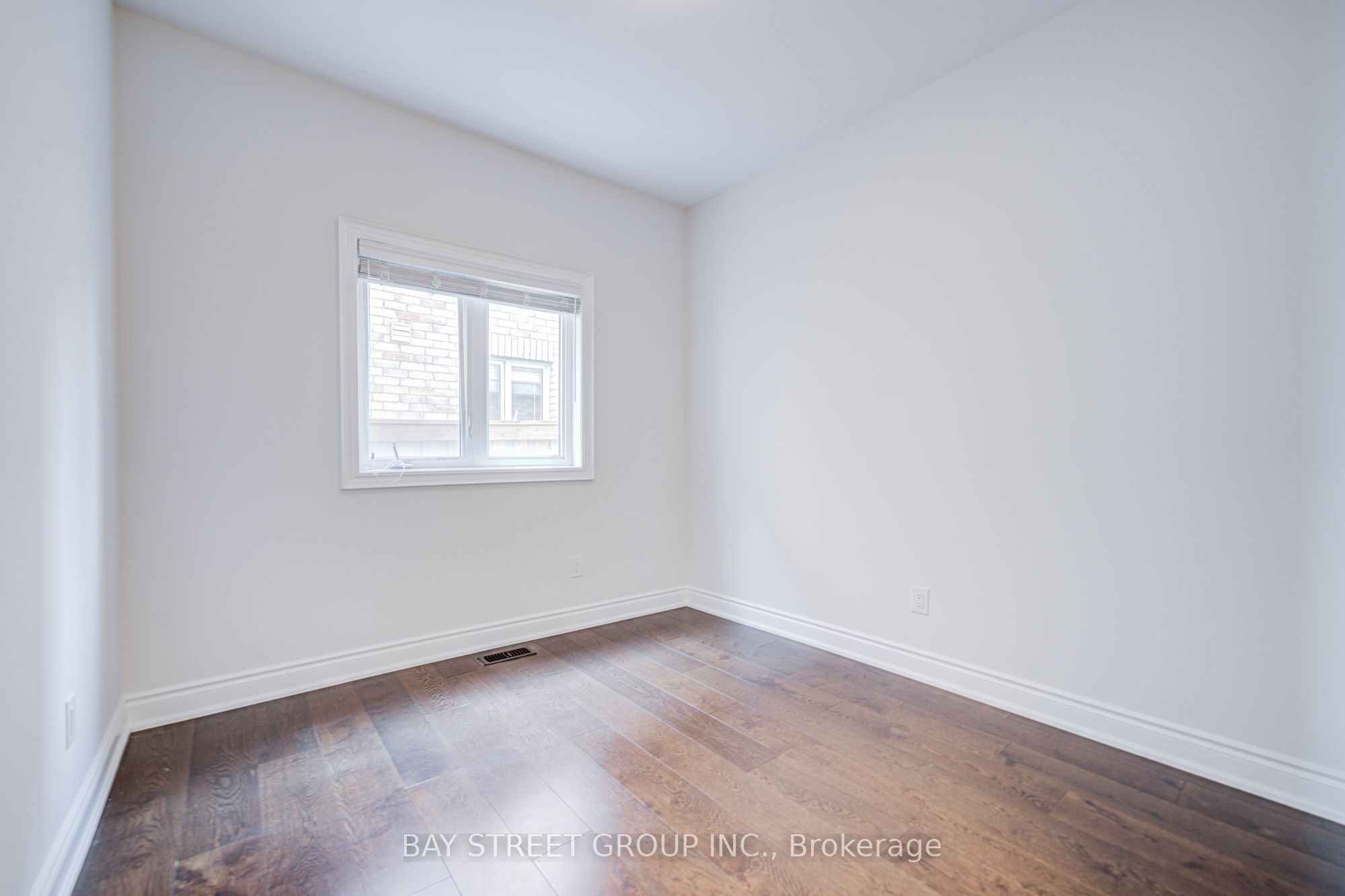 614 Baker Hill Boulevard Property Photo 7