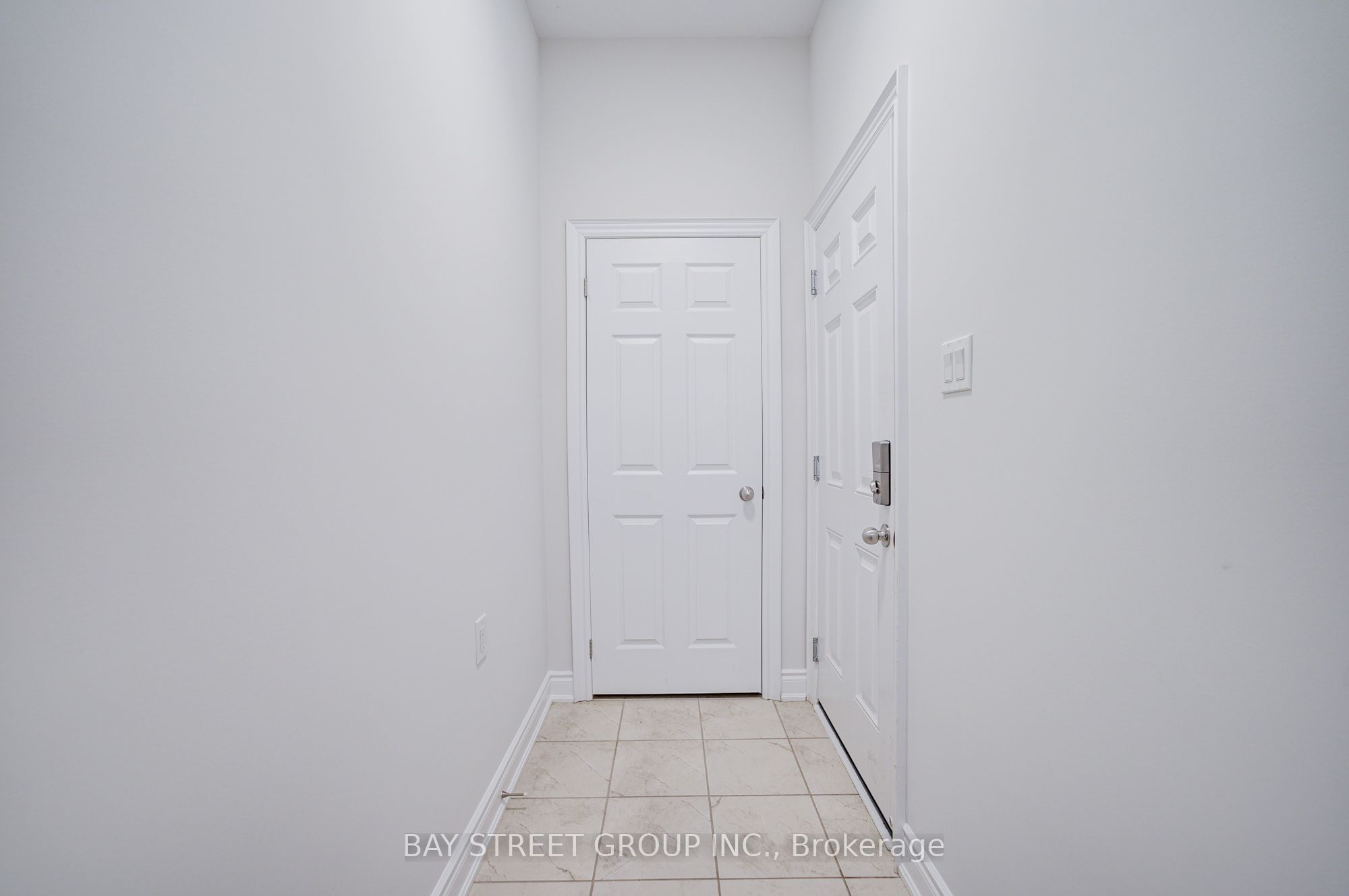 614 Baker Hill Boulevard Property Photo 9