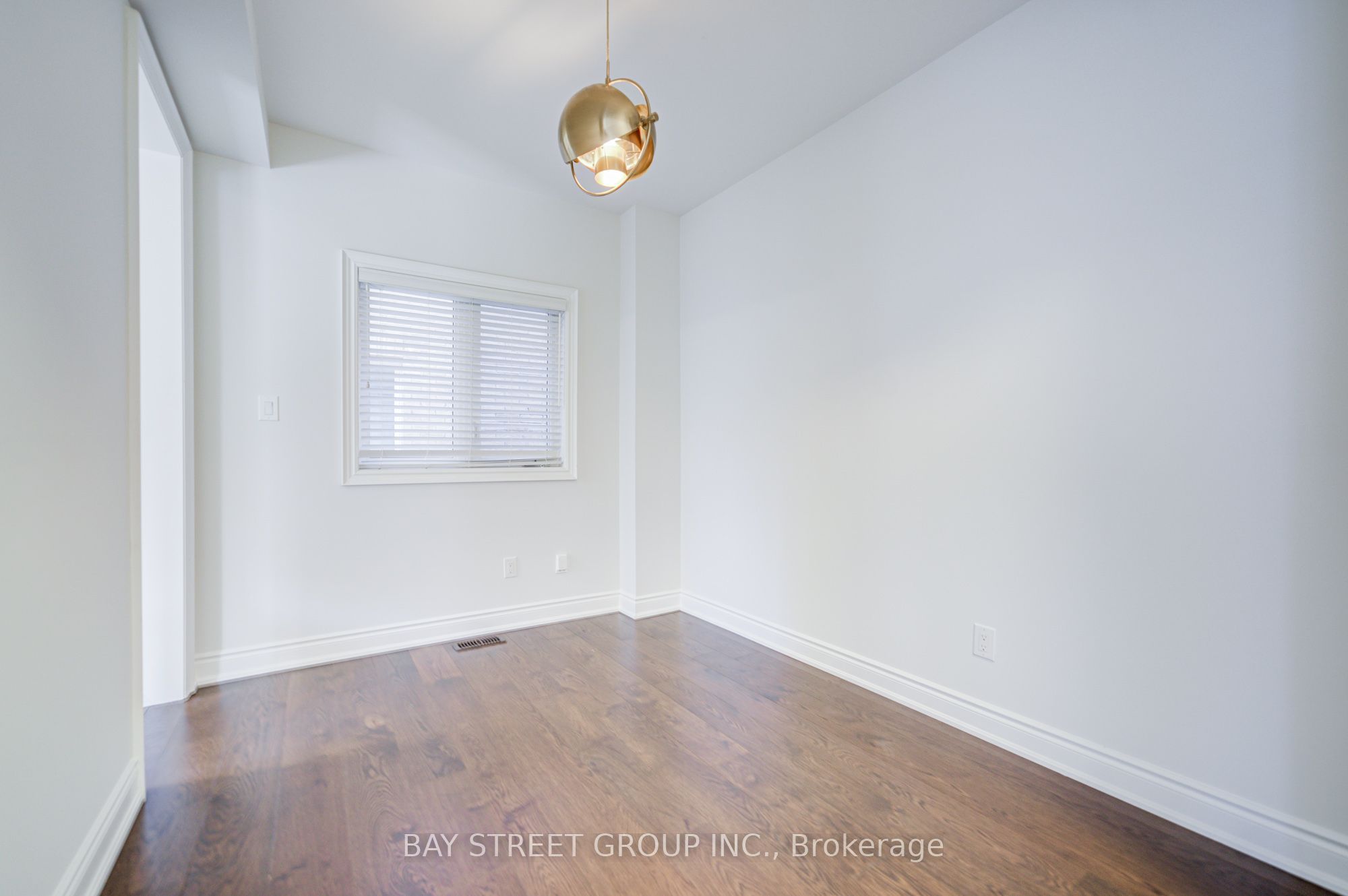 614 Baker Hill Boulevard Property Photo 11