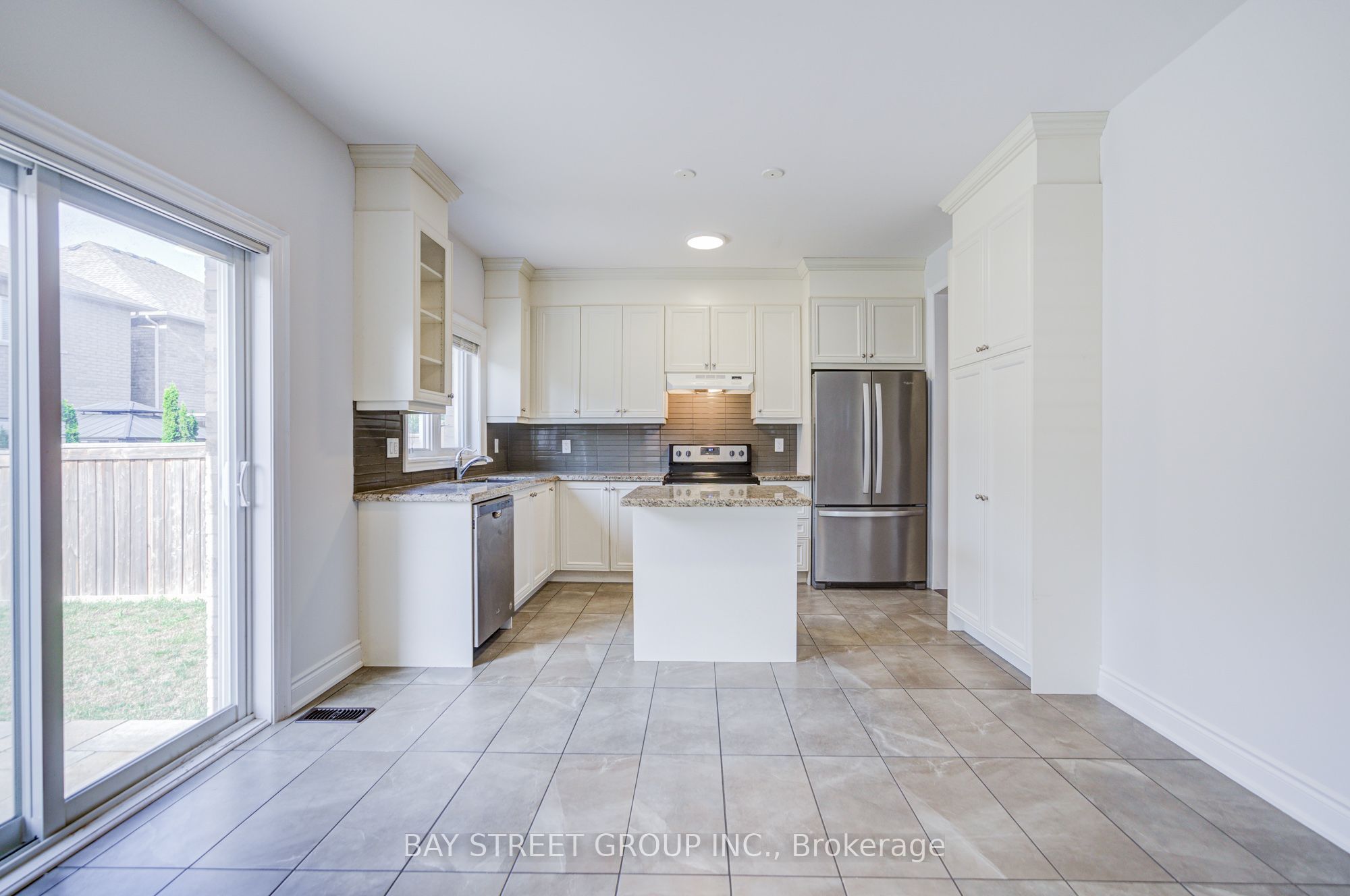 614 Baker Hill Boulevard Property Photo 17
