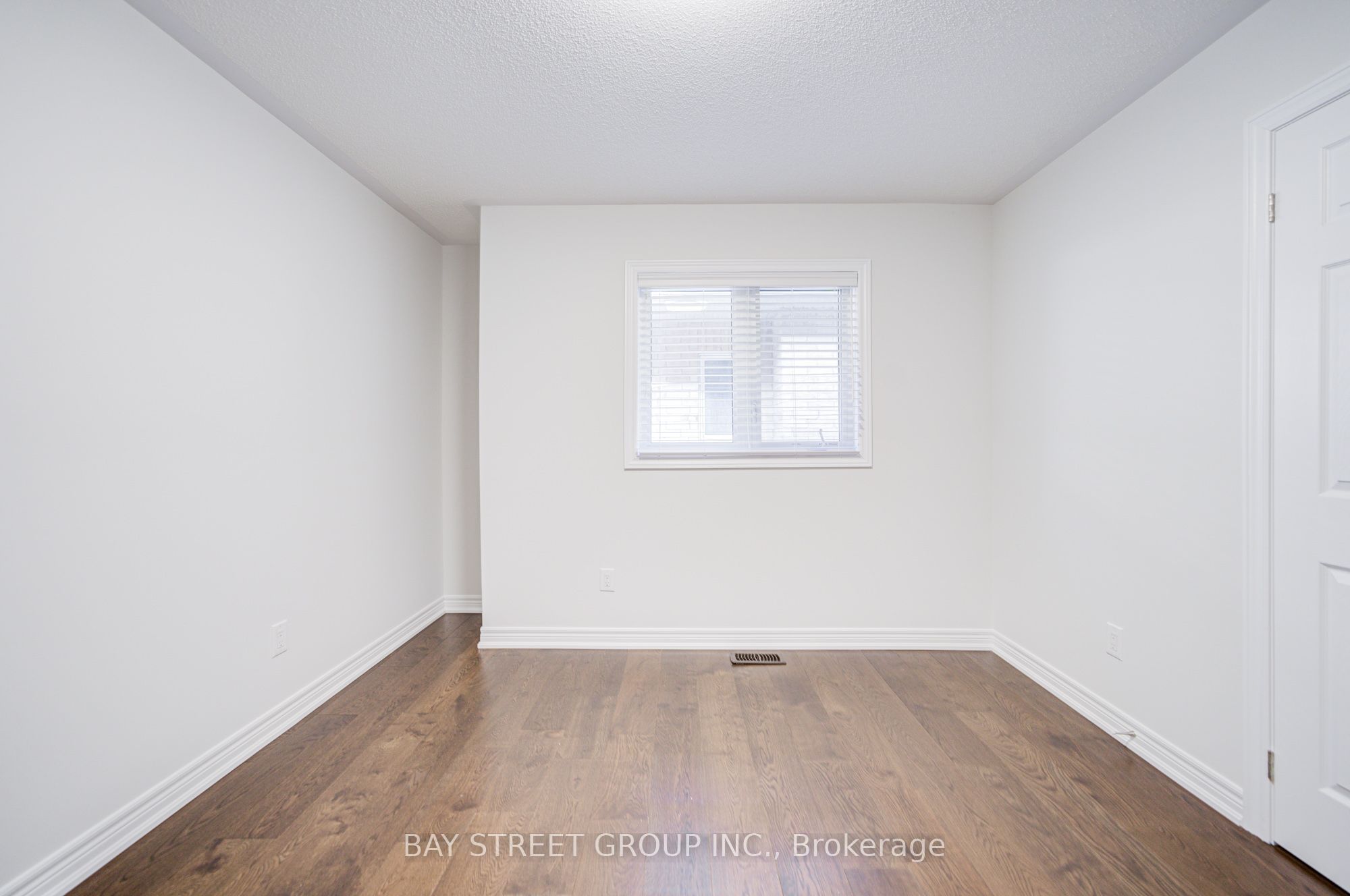 614 Baker Hill Boulevard Property Photo 37