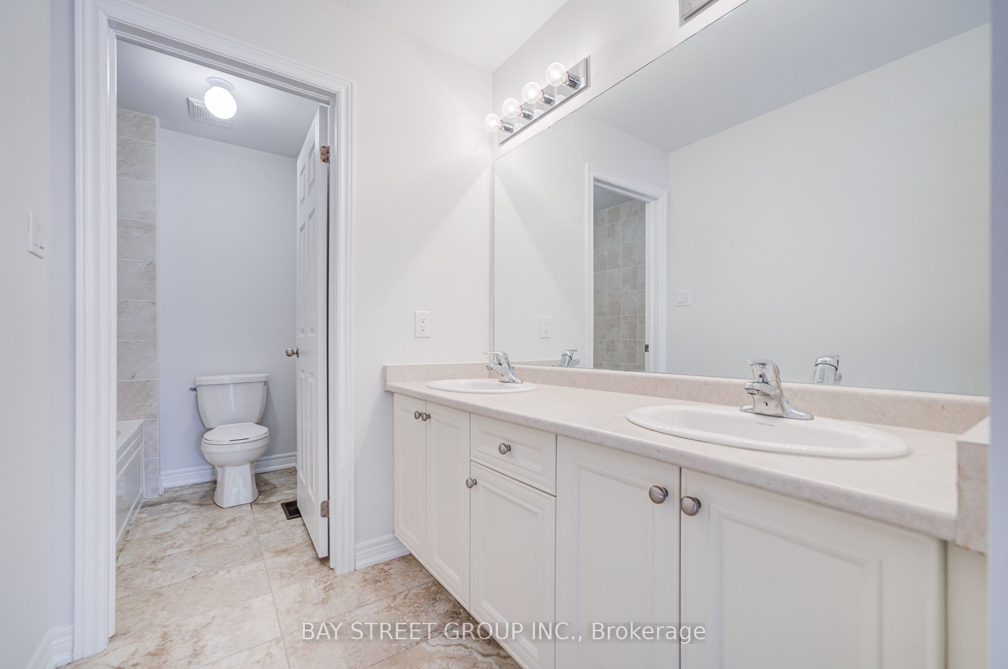 614 Baker Hill Boulevard Property Photo 39